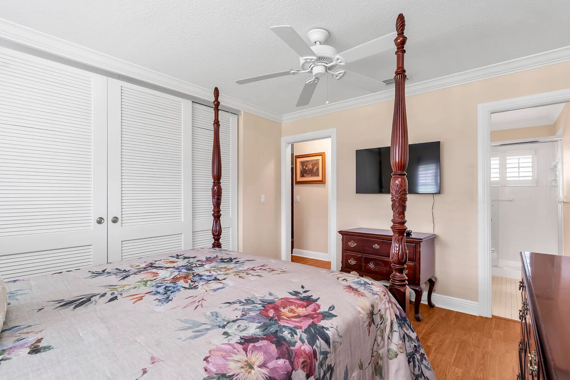 Property Slideshow image 24 of 47 | 2930 crosley dr m, West Palm Beach, FL, 33415
