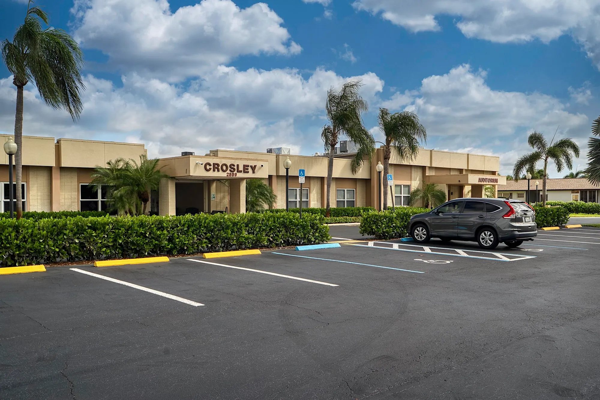 Property Slideshow image 35 of 47 | 2930 crosley dr m, West Palm Beach, FL, 33415