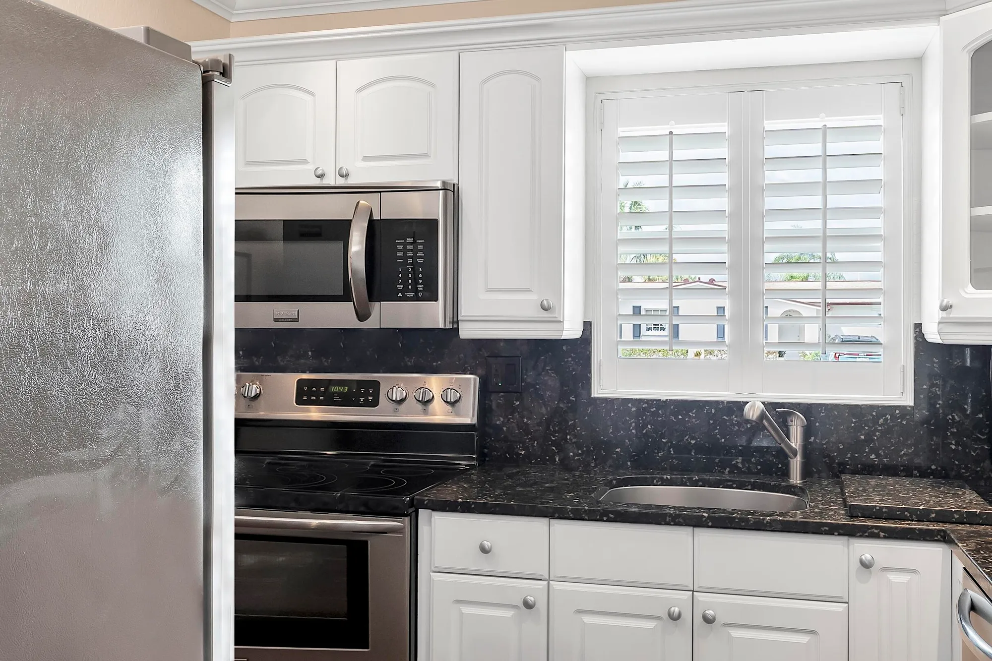 Property Slideshow image 17 of 47 | 2930 crosley dr m, West Palm Beach, FL, 33415