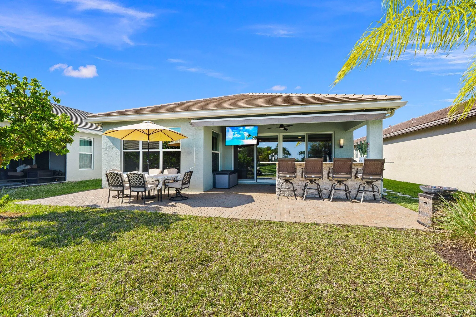 Property Slideshow image 11 of 42 | 10529 sw sunray st, Port Saint Lucie, FL, 34987