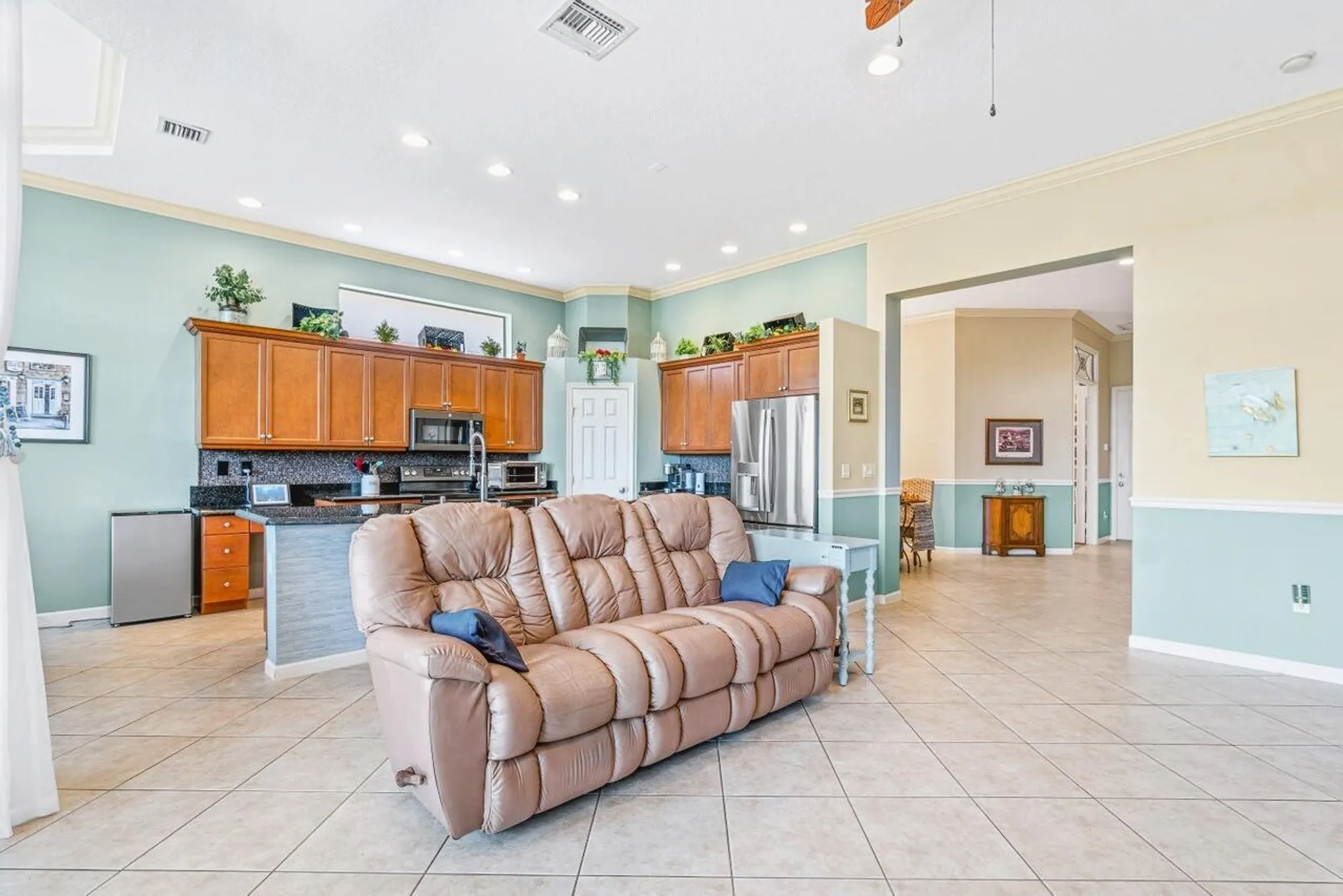 Property Slideshow image 14 of 37 | 9857 via grande, Wellington, FL, 33411