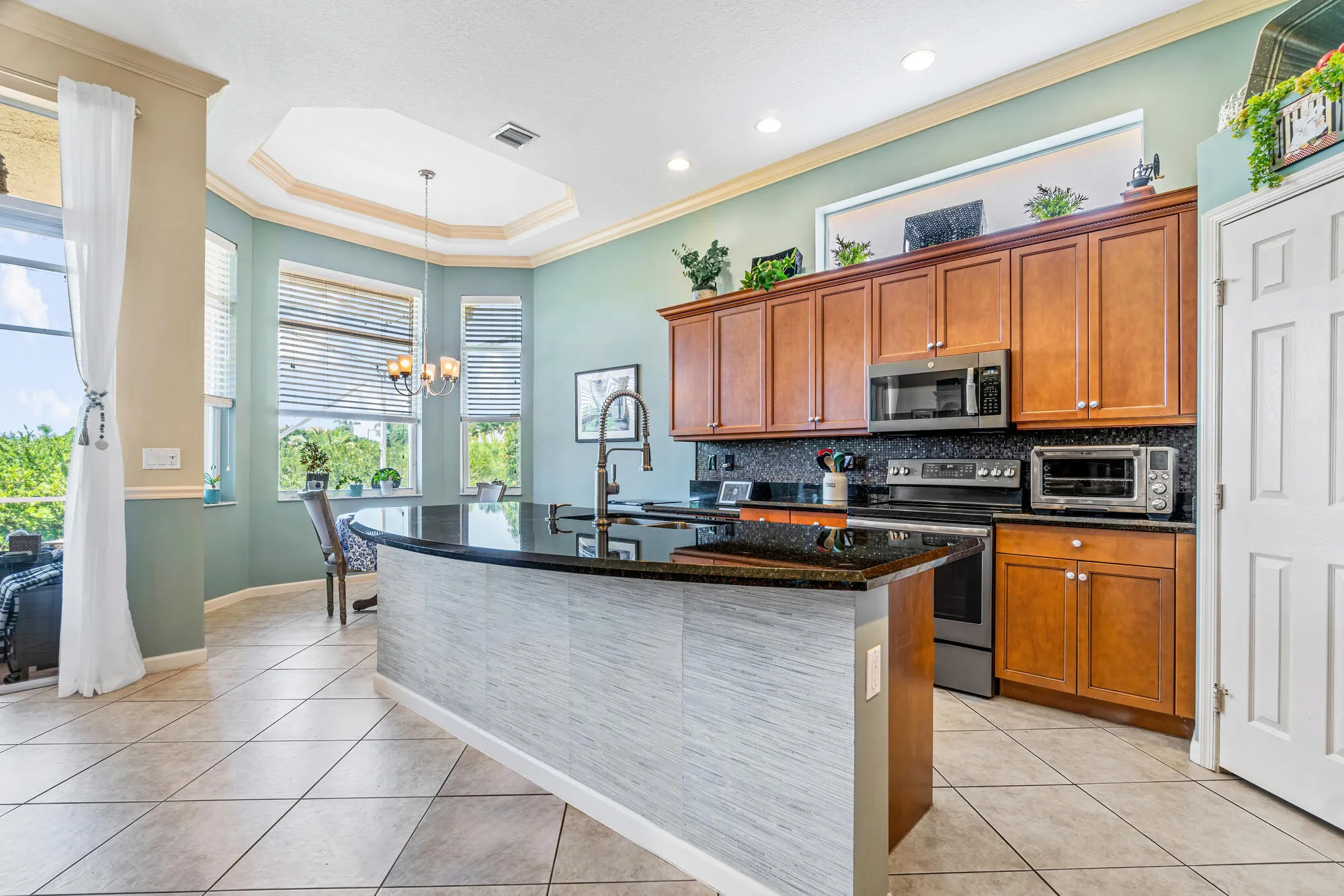 Property Slideshow image 16 of 37 | 9857 via grande, Wellington, FL, 33411