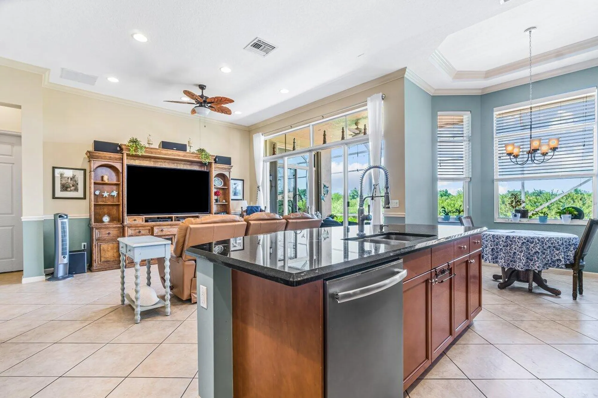 Property Slideshow image 18 of 37 | 9857 via grande, Wellington, FL, 33411