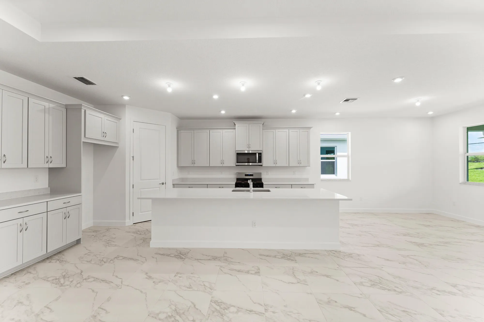 Property Slideshow image 3 of 15 | 10072 sw carnelian st, Port Saint Lucie, FL, 34987