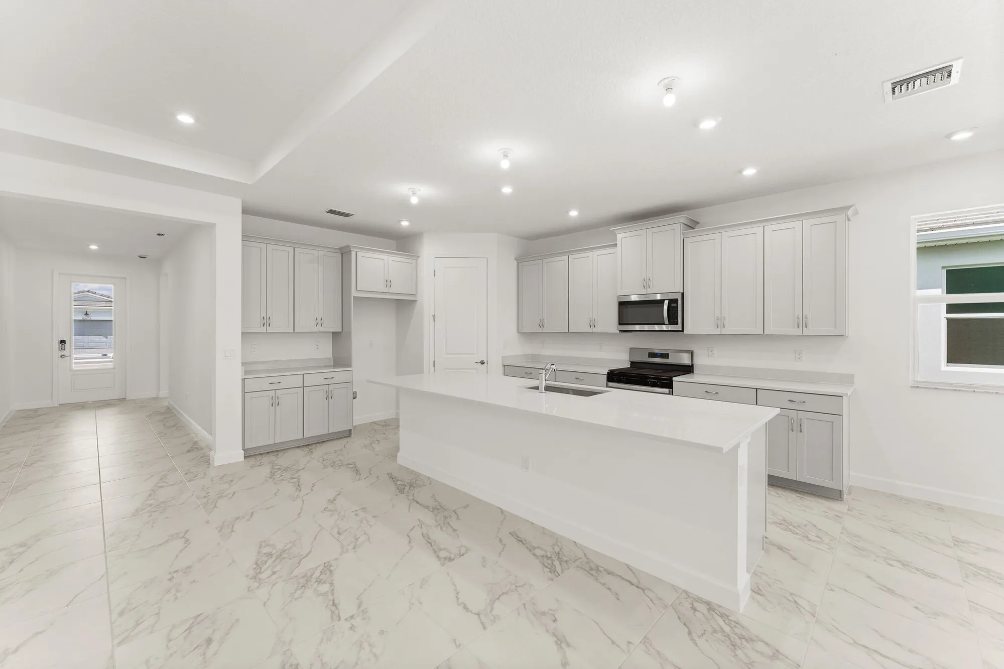 Property Slideshow image 4 of 15 | 10072 sw carnelian st, Port Saint Lucie, FL, 34987