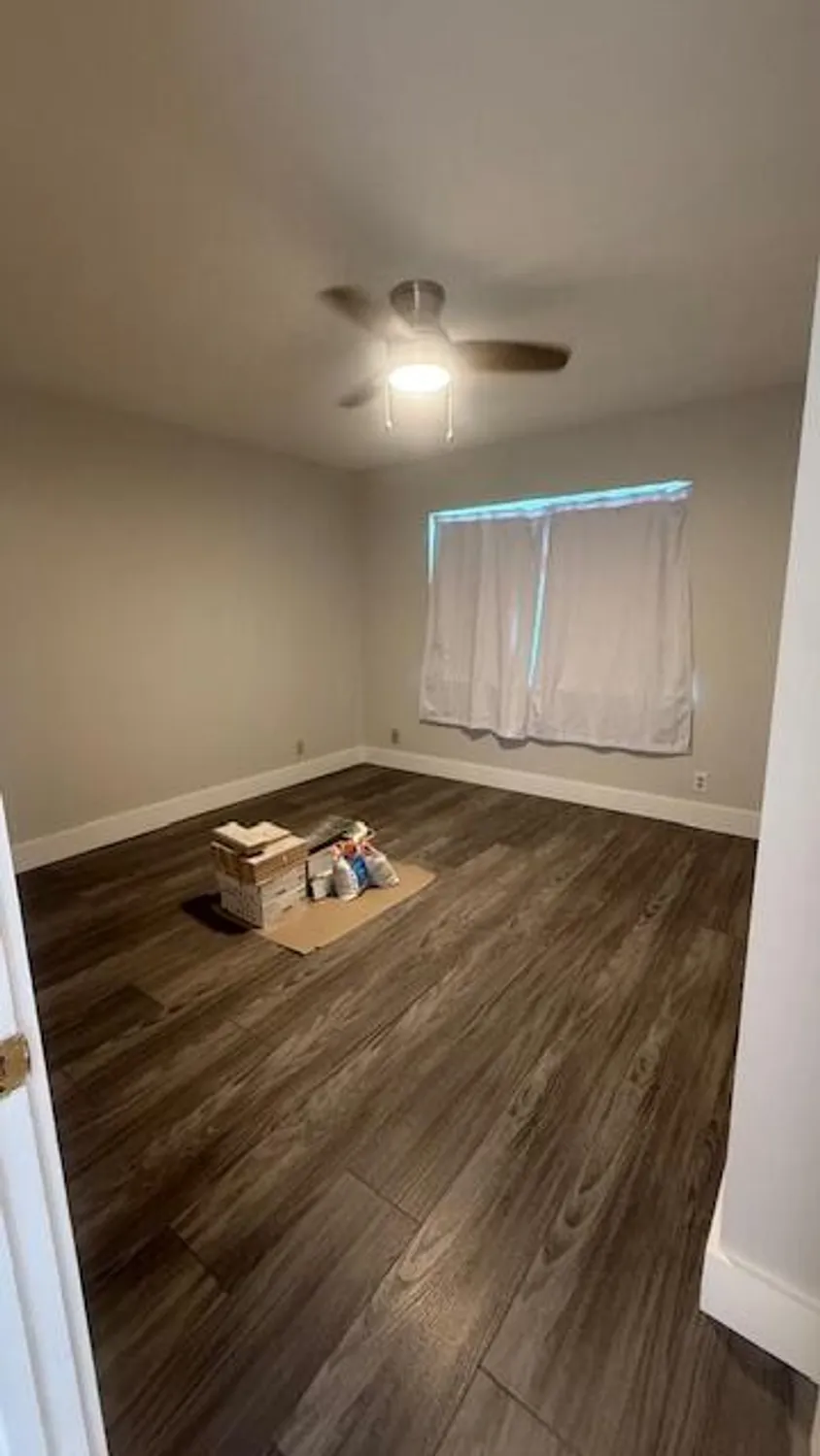 Property Slideshow image 10 of 32 | 178 lake susan ln, West Palm Beach, FL, 33411