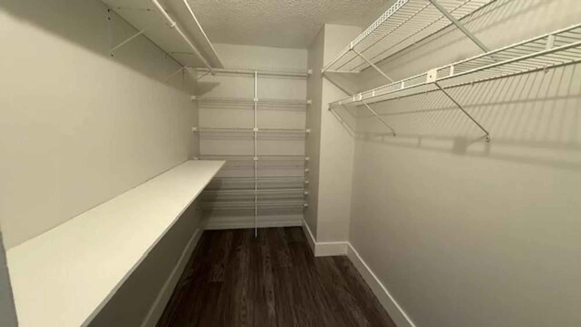 Property Slideshow image 19 of 32 | 178 lake susan ln, West Palm Beach, FL, 33411