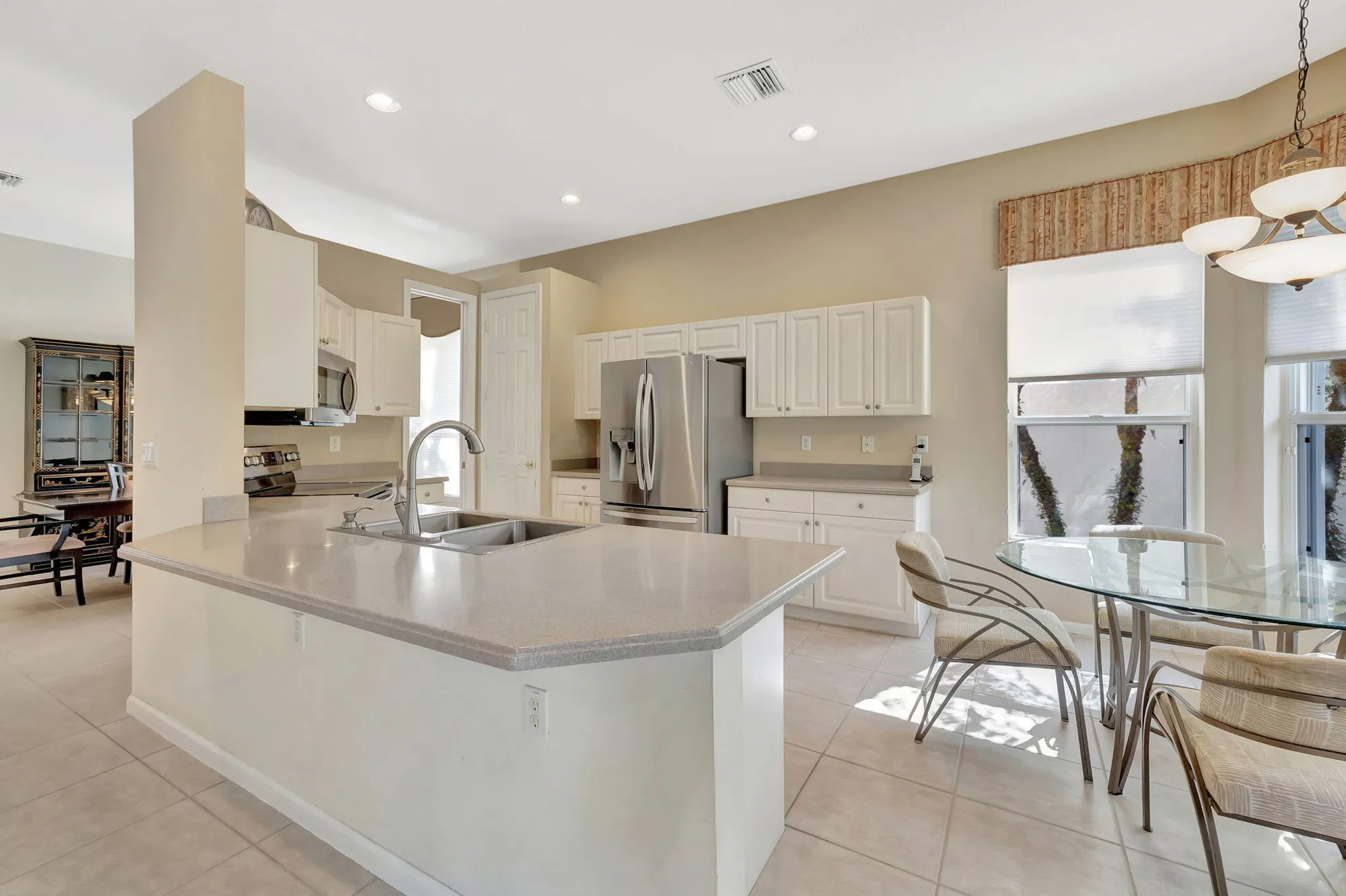 Property Slideshow image 13 of 64 | 7194 southport dr, Boynton Beach, FL, 33472