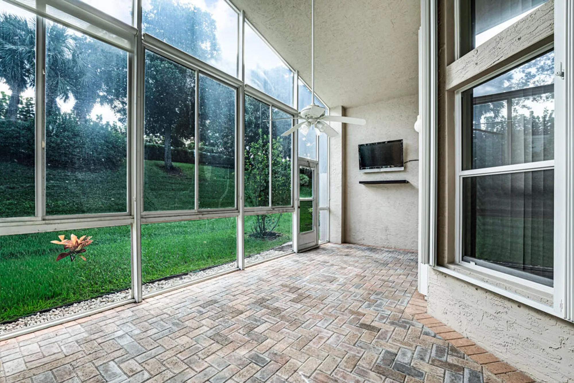 Property Slideshow image 39 of 54 | 7932 seagrape shores dr, Lake Worth, FL, 33467