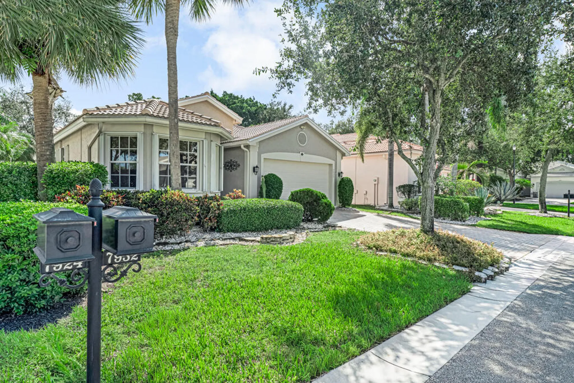 Property Slideshow image 45 of 54 | 7932 seagrape shores dr, Lake Worth, FL, 33467
