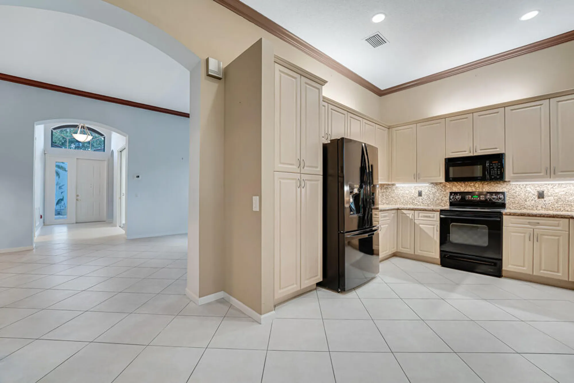 Property Slideshow image 11 of 54 | 7932 seagrape shores dr, Lake Worth, FL, 33467