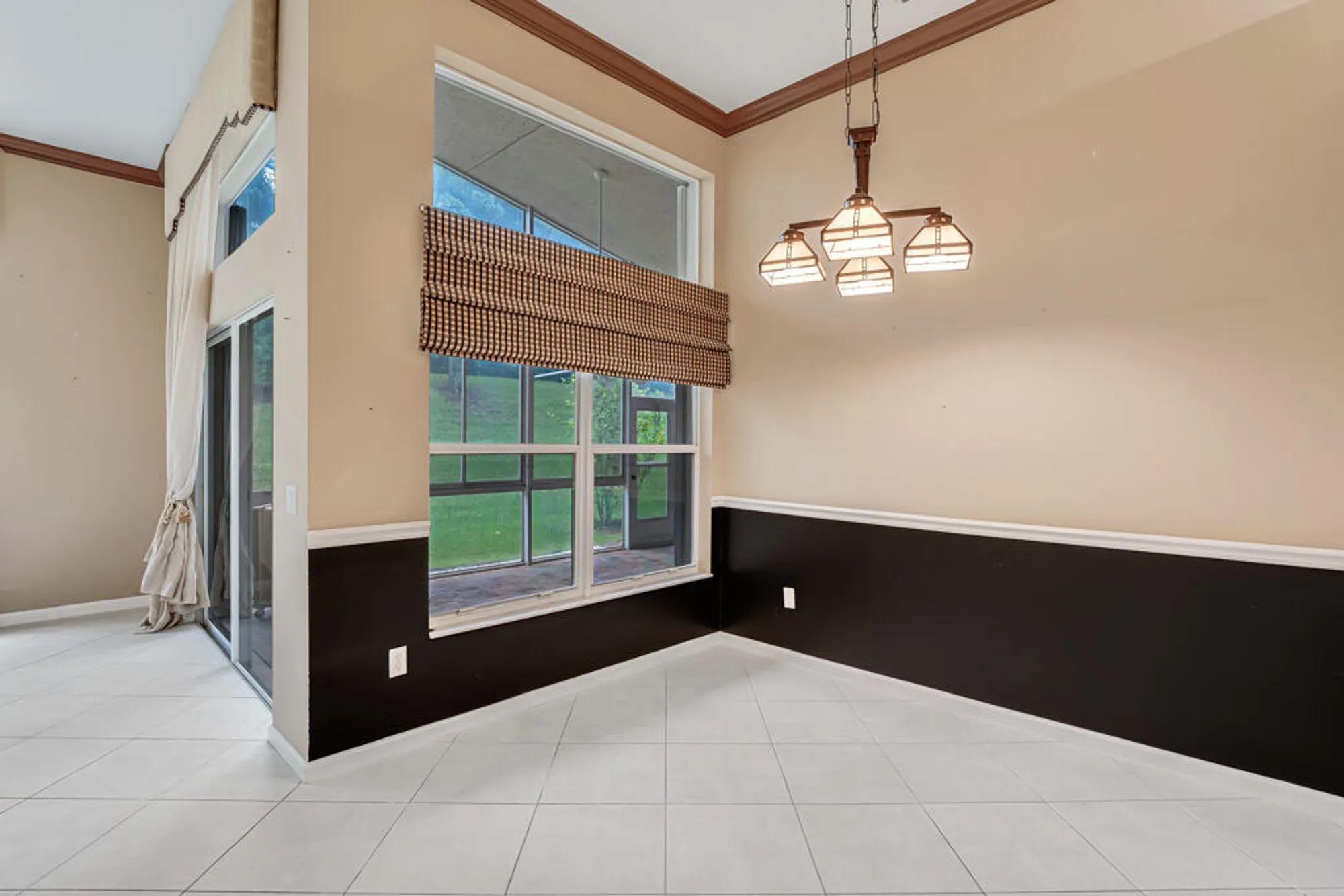 Property Slideshow image 9 of 54 | 7932 seagrape shores dr, Lake Worth, FL, 33467