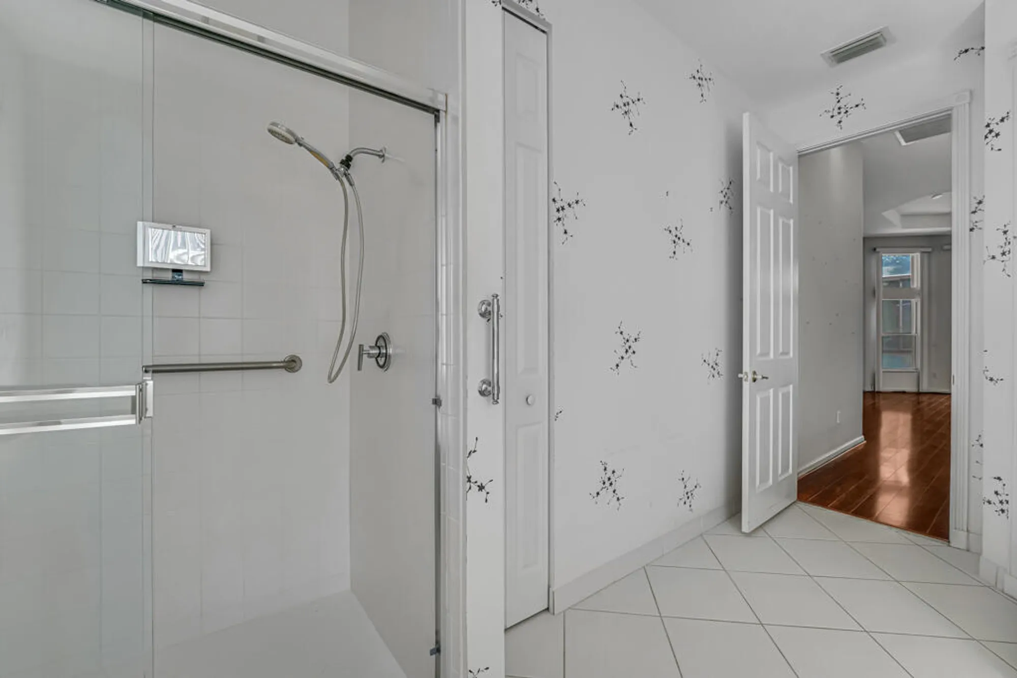 Property Slideshow image 29 of 54 | 7932 seagrape shores dr, Lake Worth, FL, 33467