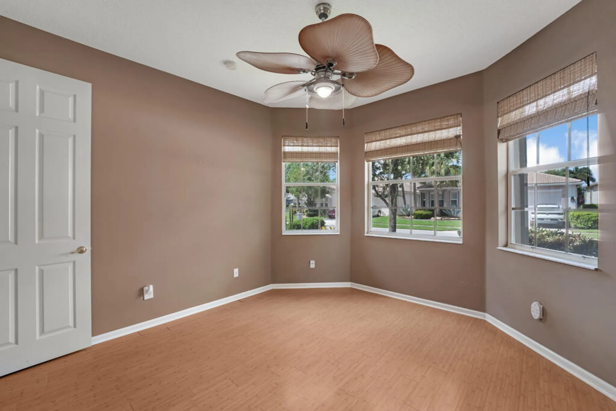 Property Slideshow image 35 of 54 | 7932 seagrape shores dr, Lake Worth, FL, 33467