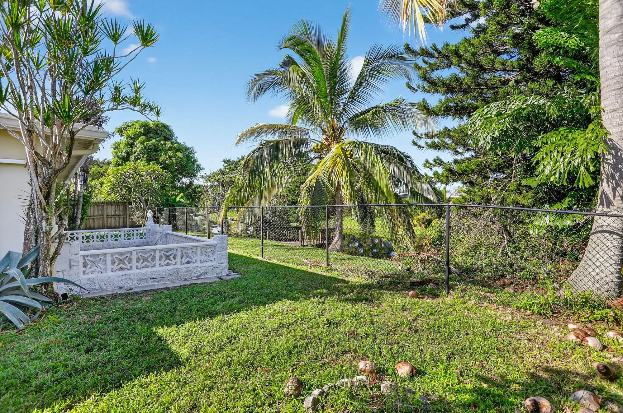 Property Slideshow image 31 of 51 | 1190 nw 69th ave, Margate, FL, 33063