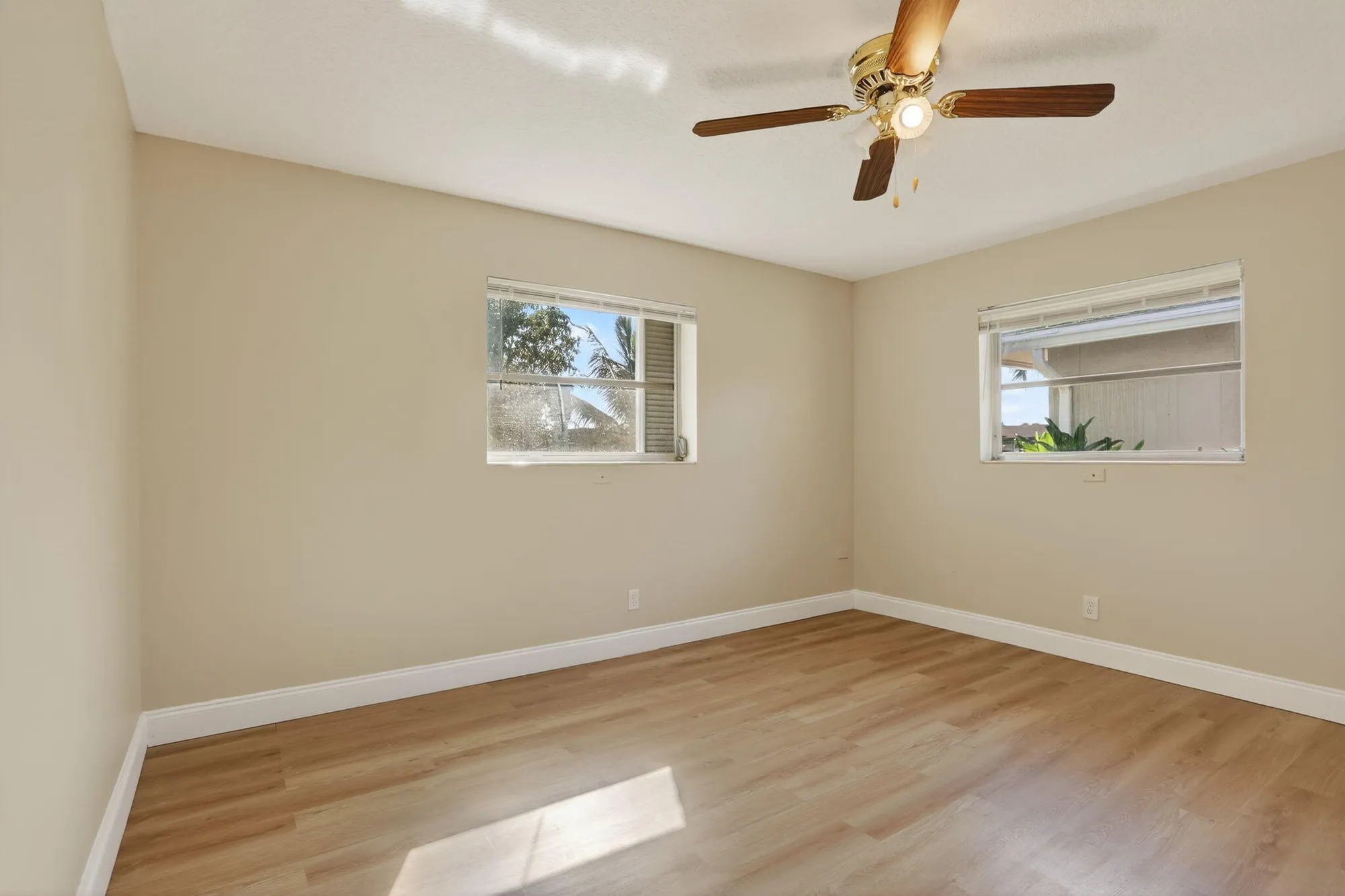 Property Slideshow image 48 of 51 | 1190 nw 69th ave, Margate, FL, 33063