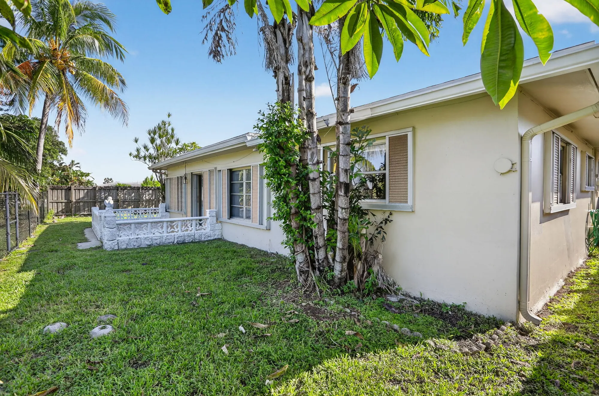 Property Slideshow image 29 of 51 | 1190 nw 69th ave, Margate, FL, 33063