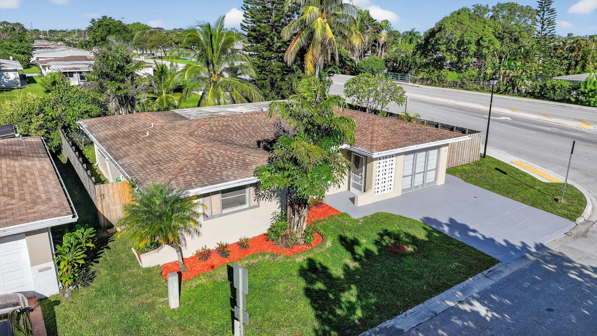 Property Slideshow image 39 of 51 | 1190 nw 69th ave, Margate, FL, 33063