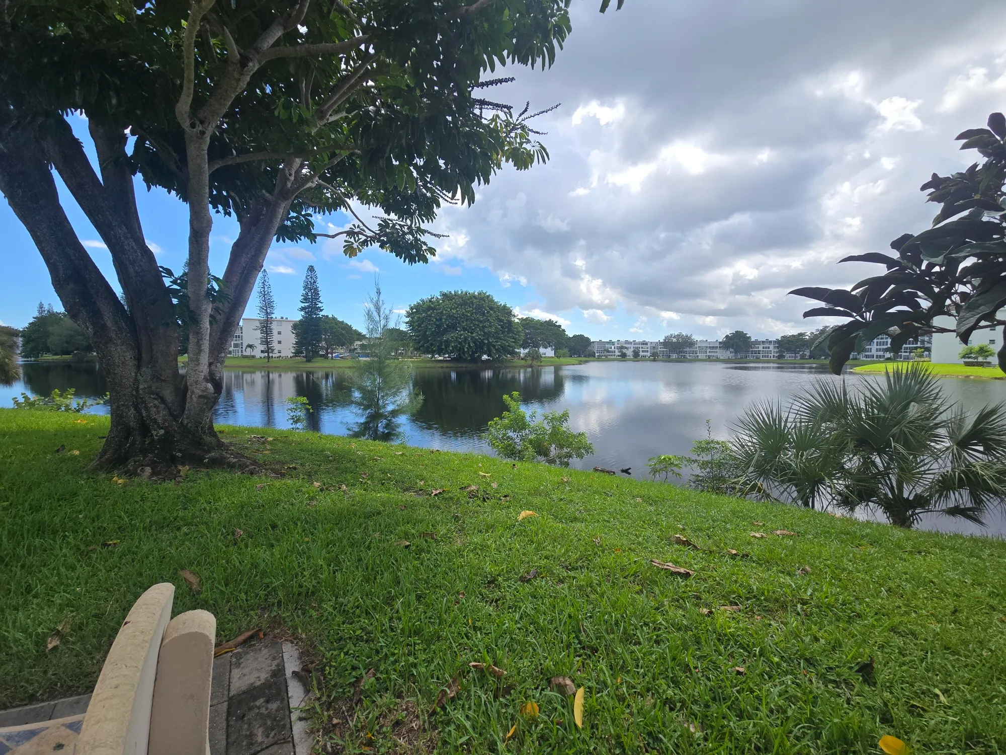 Property Slideshow image 6 of 28 | 2010 westbury f # 2010, Deerfield Beach, FL, 33442