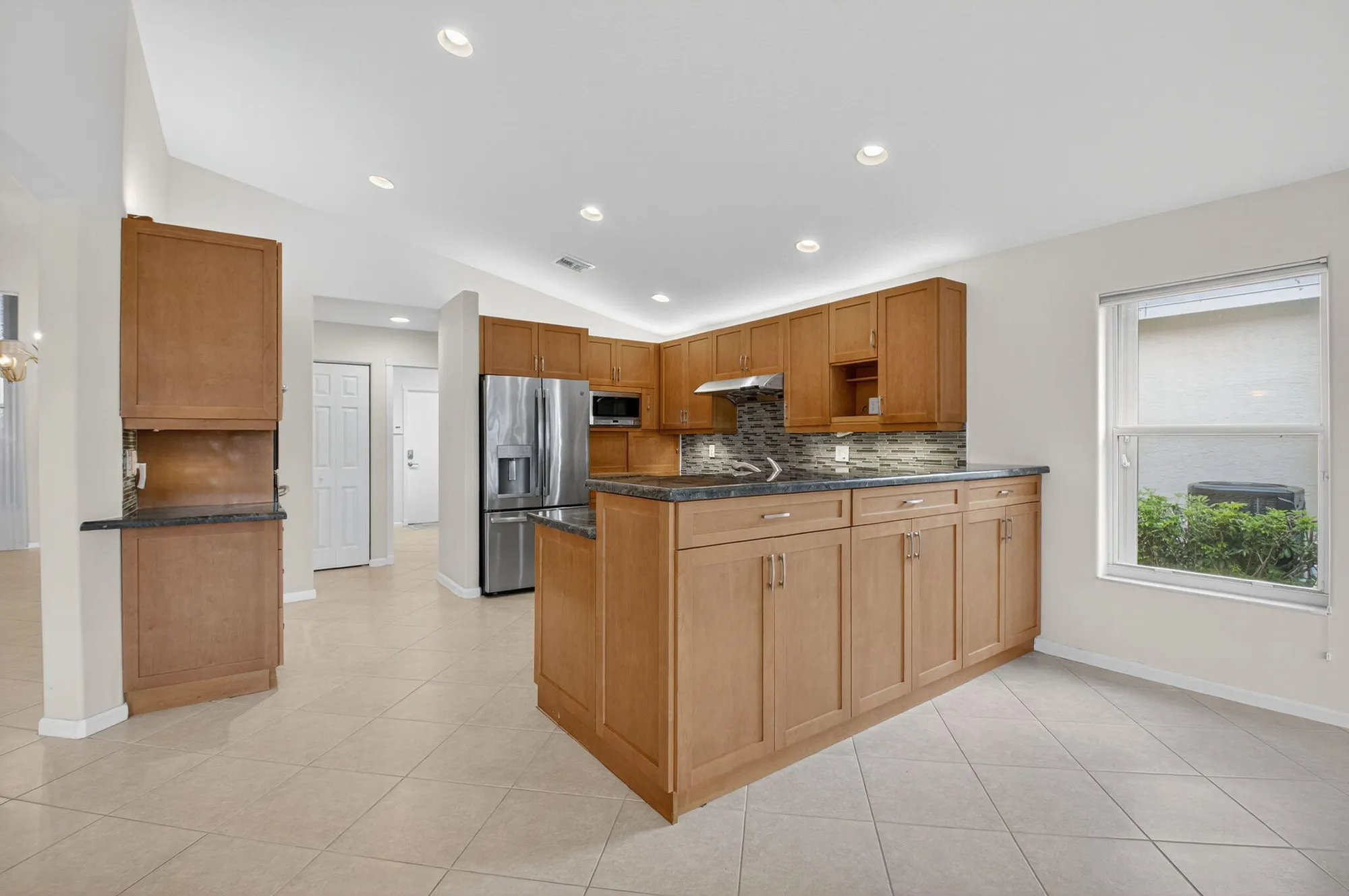 Property Slideshow image 16 of 81 | 13221 alhambra lake cir, Delray Beach, FL, 33446