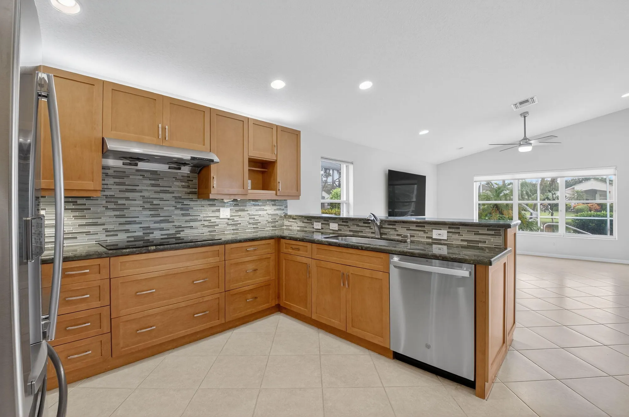 Property Slideshow image 12 of 81 | 13221 alhambra lake cir, Delray Beach, FL, 33446