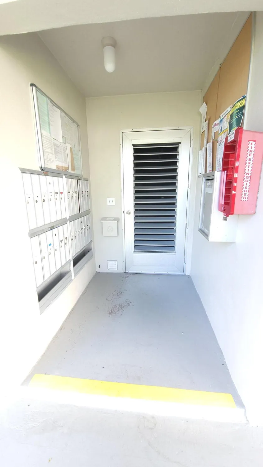 Property Slideshow image 23 of 46 | 159 cambridge g, West Palm Beach, FL, 33417