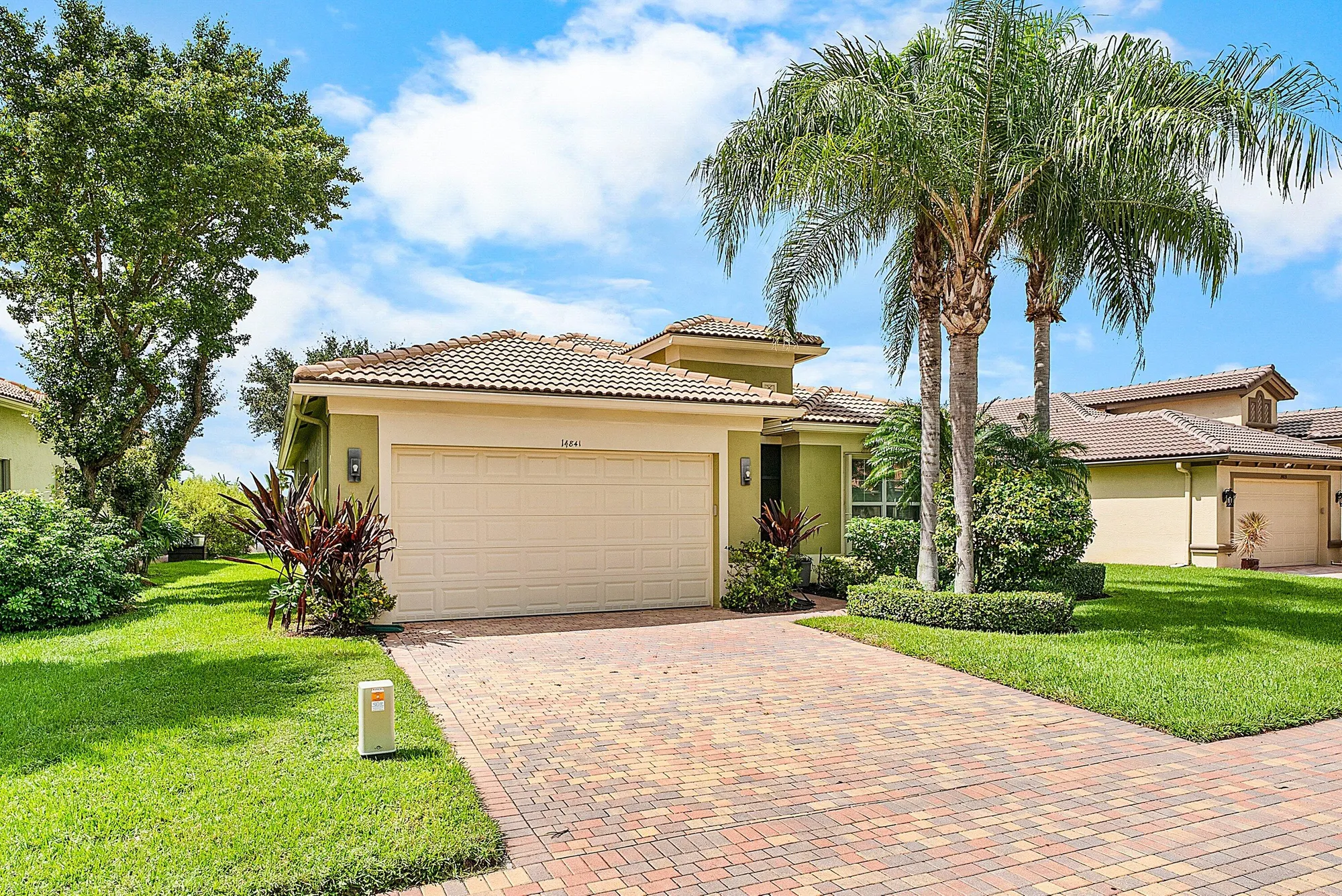 Property Slideshow image 2 of 43 | 14841 strand ln # 14841, Delray Beach, FL, 33446