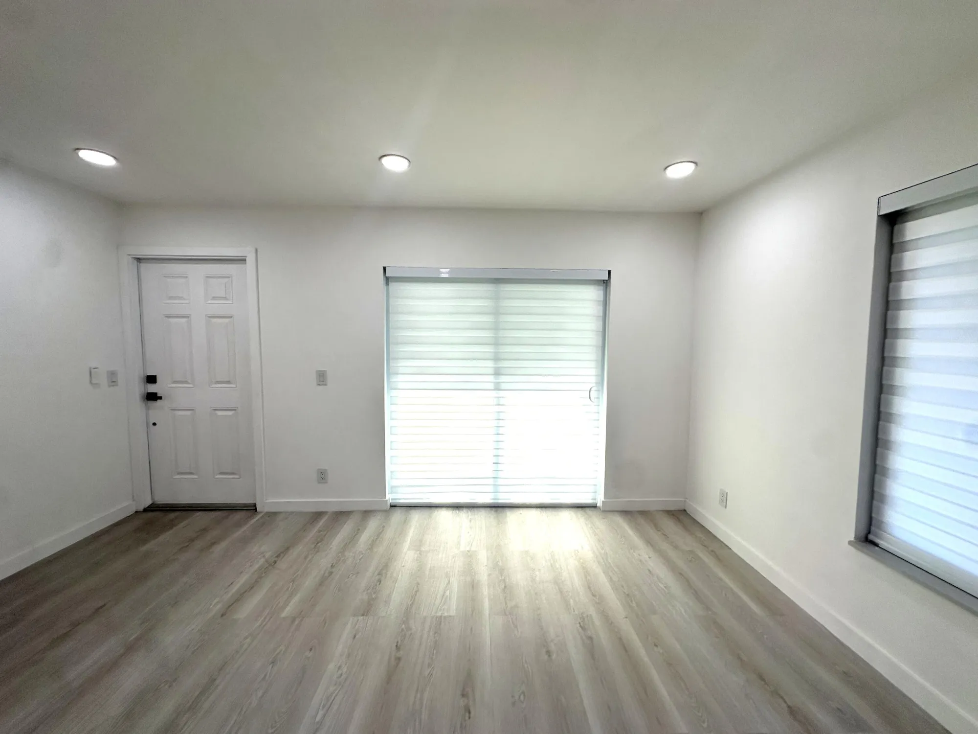 Property Slideshow image 8 of 27 | 887 north dr a, Delray Beach, FL, 33445