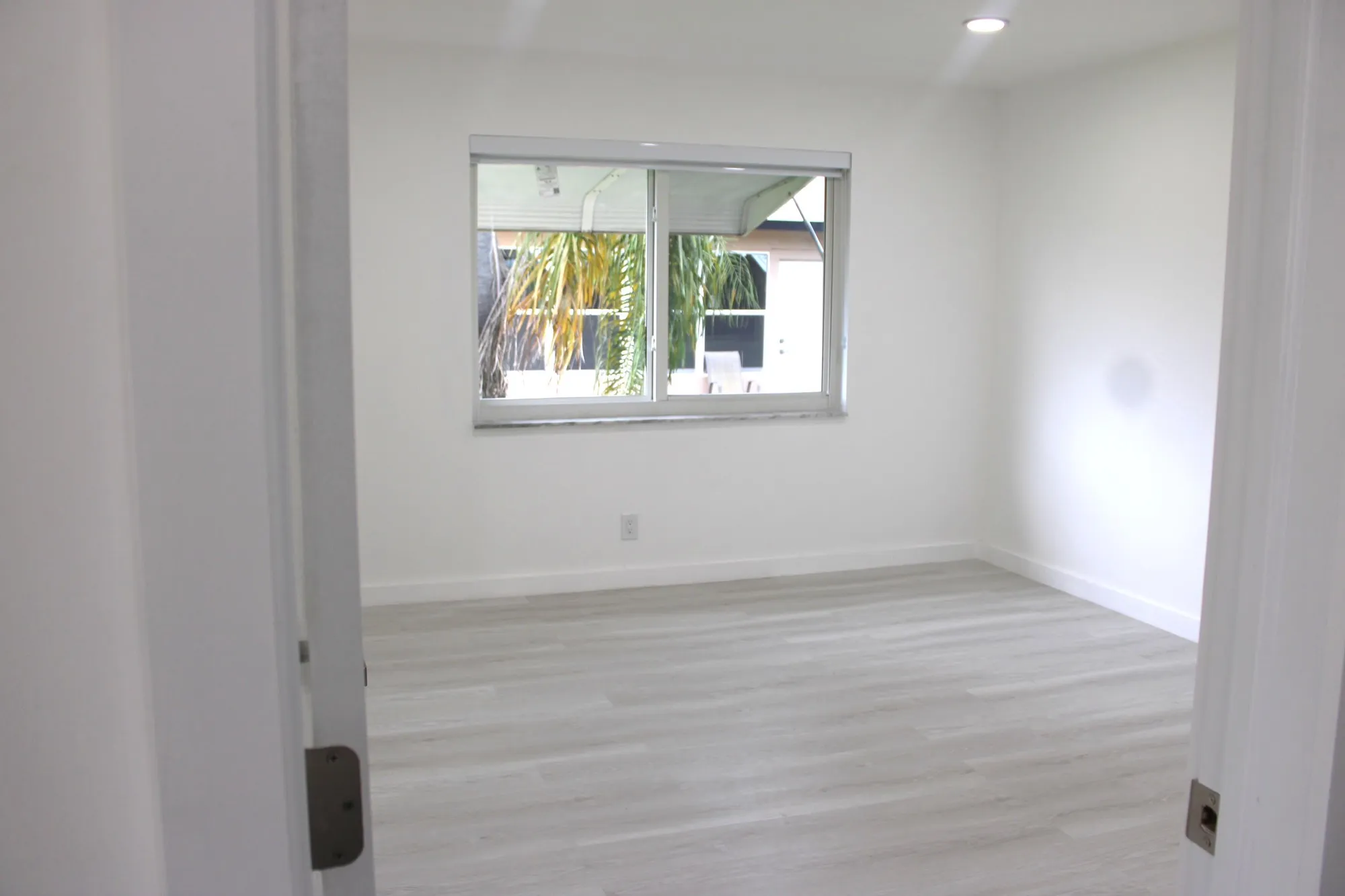 Property Slideshow image 21 of 27 | 887 north dr a, Delray Beach, FL, 33445