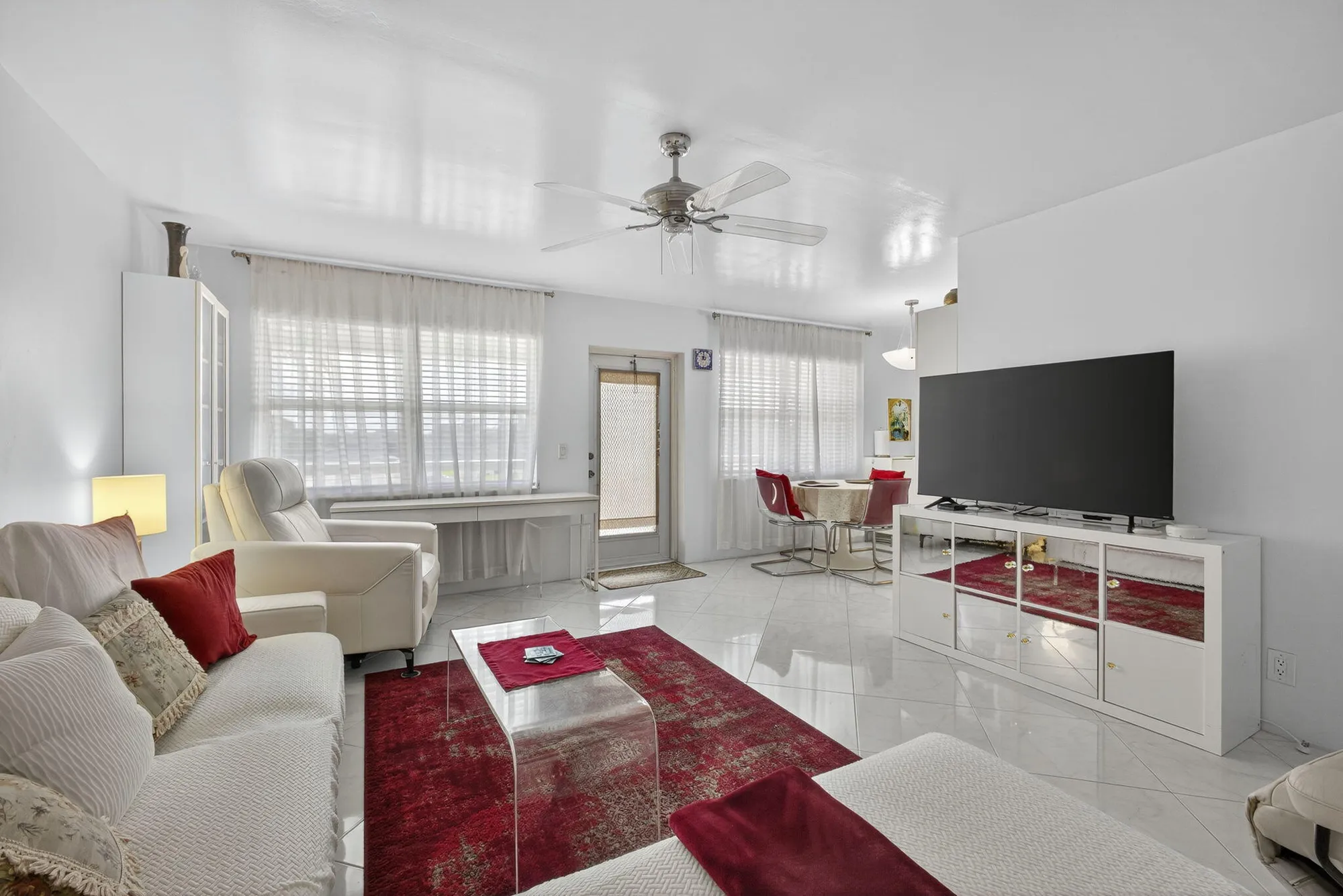 Property Slideshow image 6 of 79 | 114 somerset f, West Palm Beach, FL, 33417