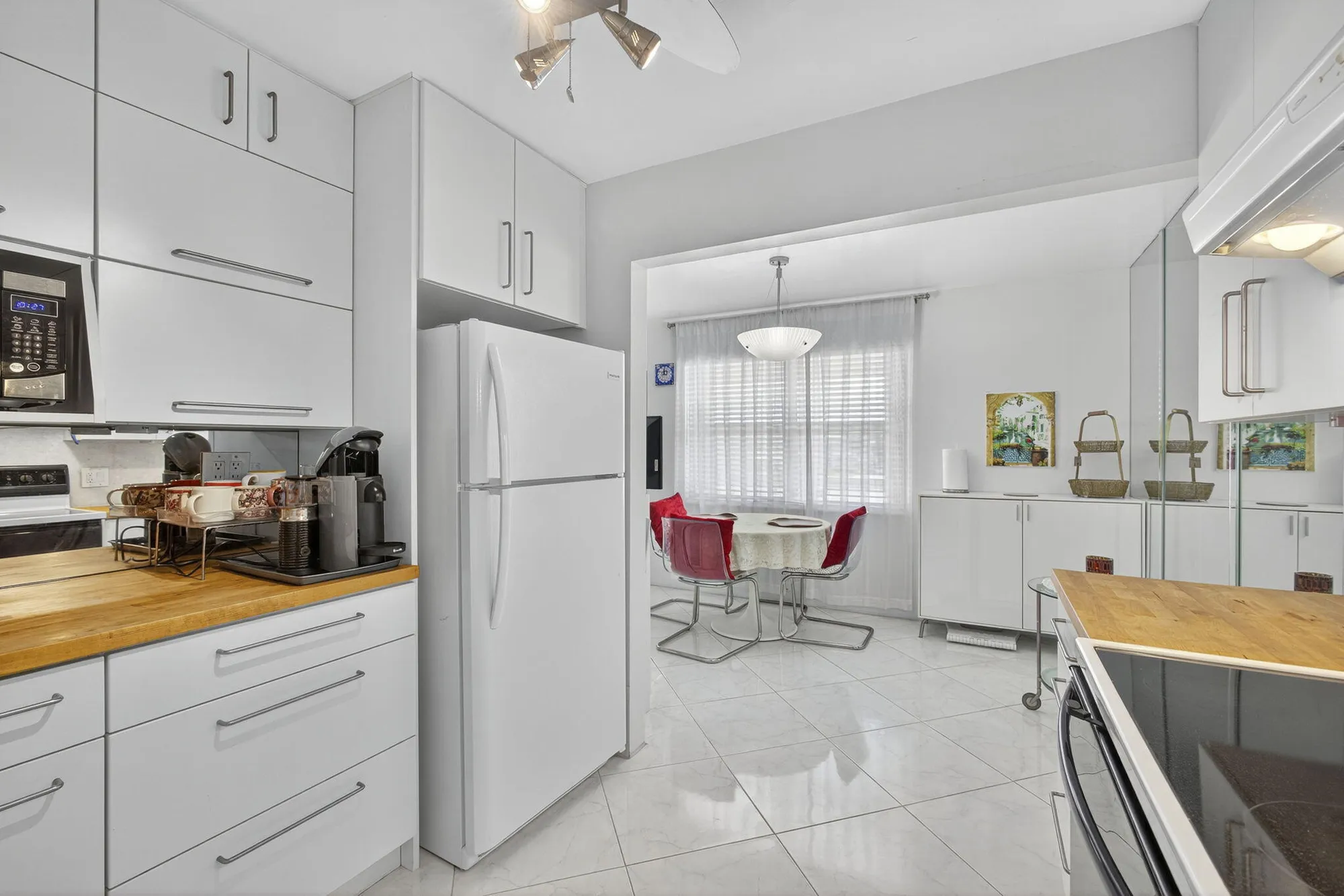 Property Slideshow image 12 of 79 | 114 somerset f, West Palm Beach, FL, 33417