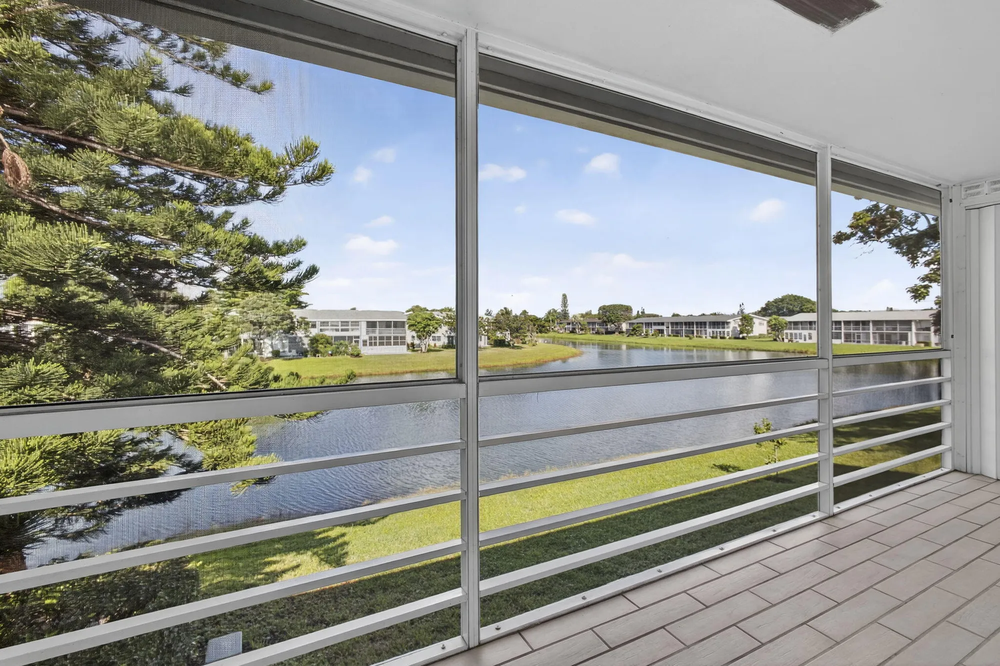 Property Slideshow image 16 of 79 | 114 somerset f, West Palm Beach, FL, 33417