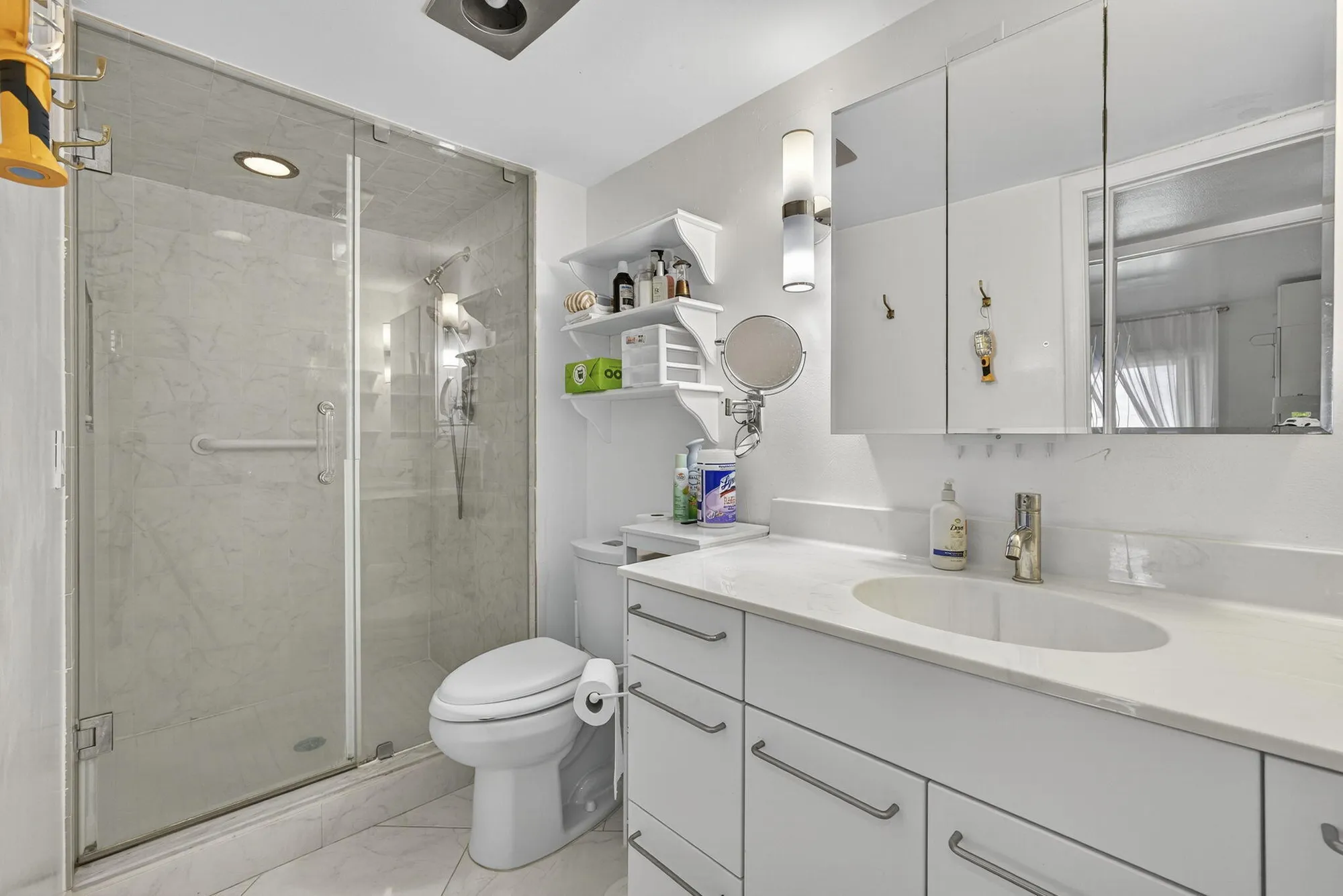 Property Slideshow image 22 of 79 | 114 somerset f, West Palm Beach, FL, 33417