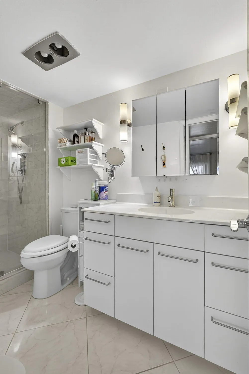 Property Slideshow image 23 of 79 | 114 somerset f, West Palm Beach, FL, 33417