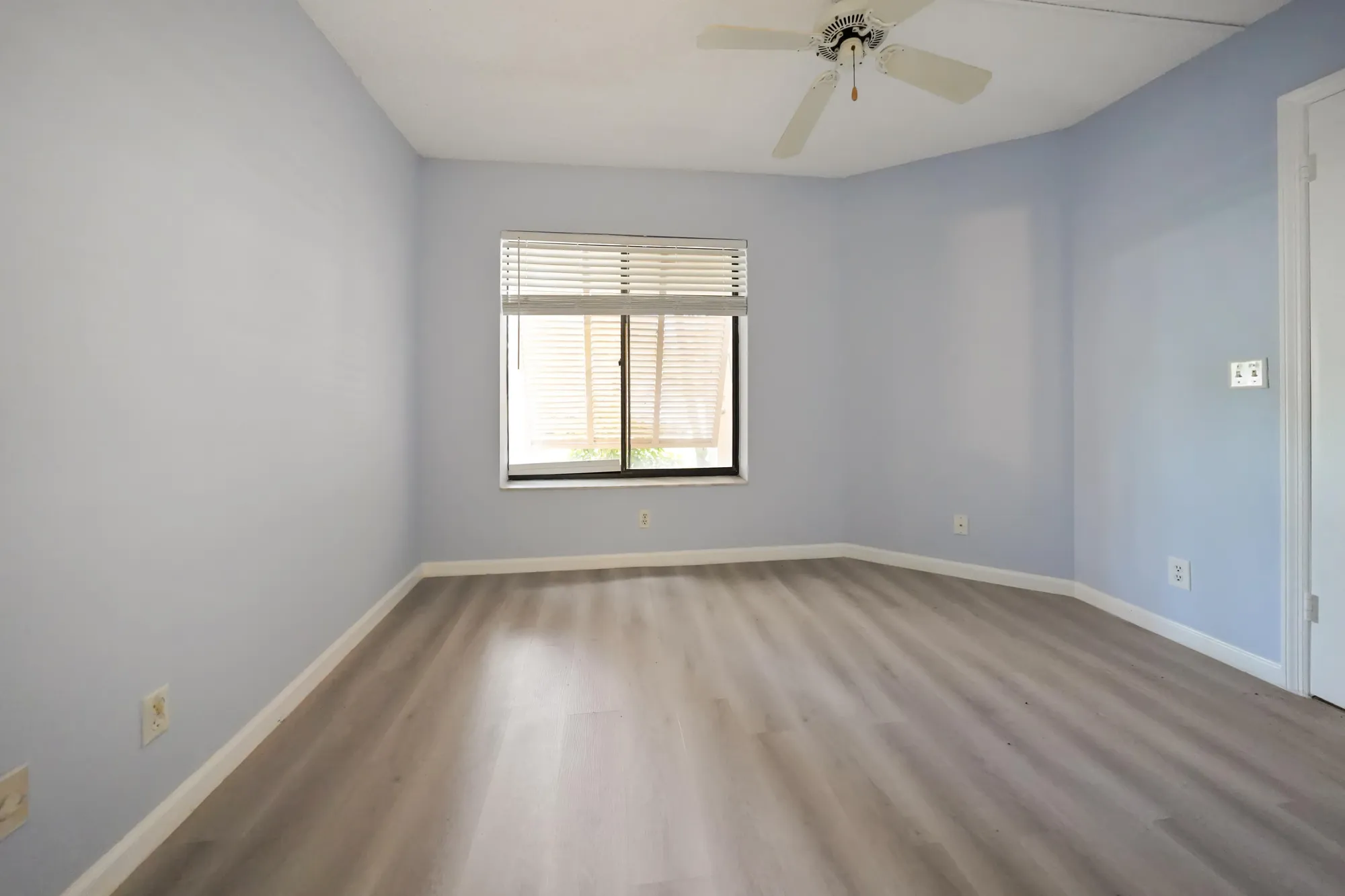 Property Slideshow image 11 of 23 | 10204 mangrove dr apt 103, Boynton Beach, FL, 33437