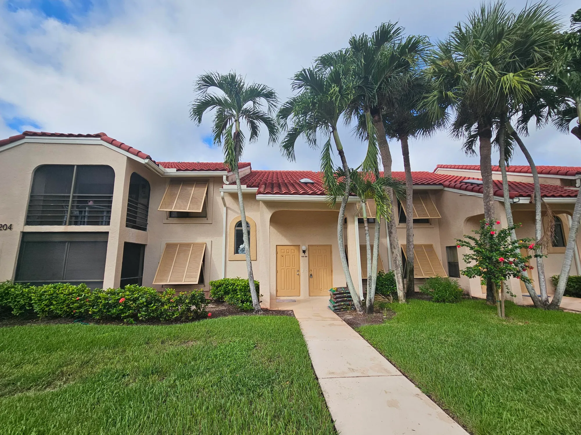 Property Slideshow image 16 of 23 | 10204 mangrove dr apt 103, Boynton Beach, FL, 33437