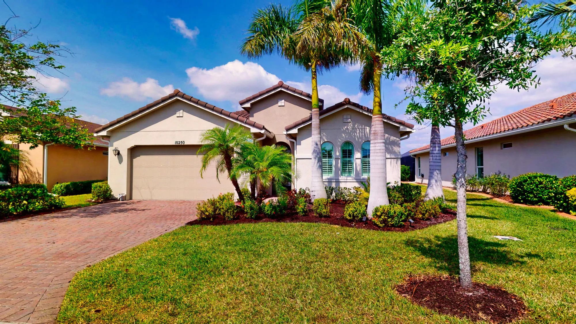 Property Slideshow image 5 of 70 | 10250 sw coral tree cir, Port Saint Lucie, FL, 34987