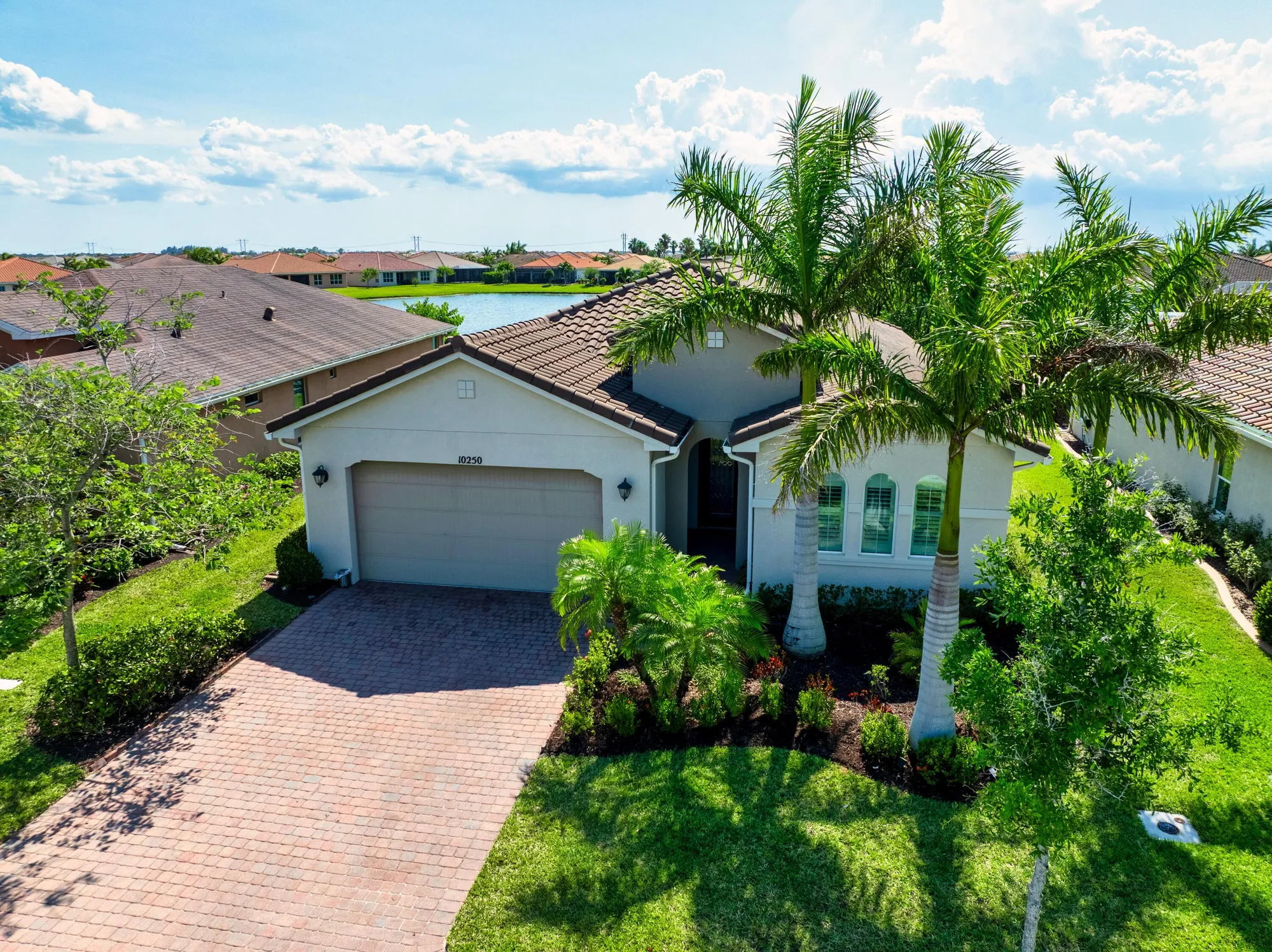 Property Slideshow image 3 of 70 | 10250 sw coral tree cir, Port Saint Lucie, FL, 34987