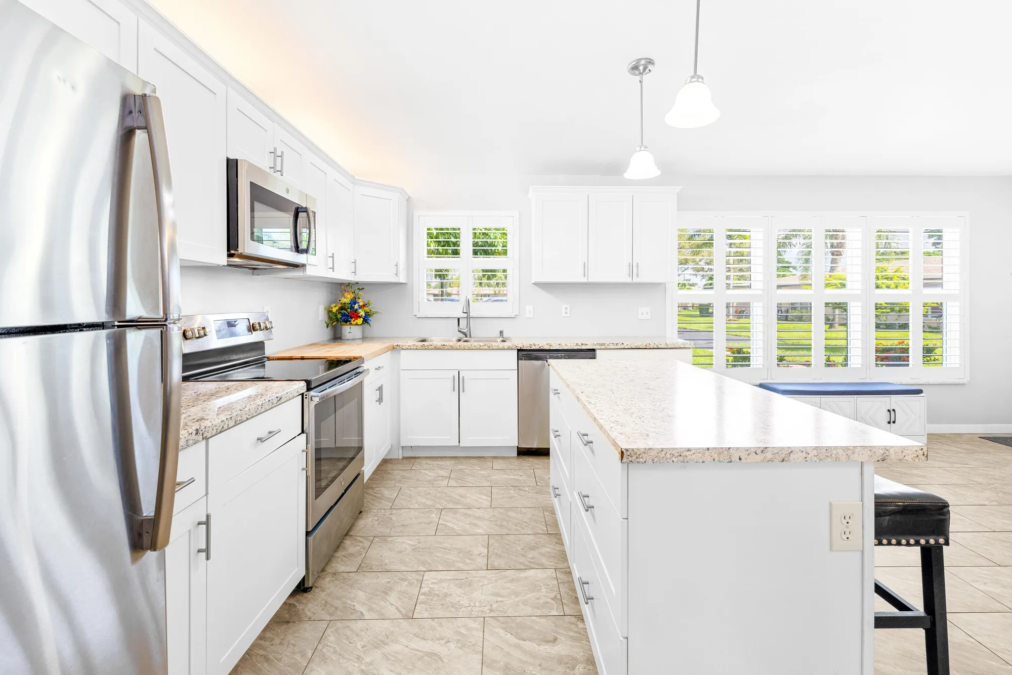 Property Slideshow image 8 of 28 | 1012 circle ter b, Delray Beach, FL, 33445