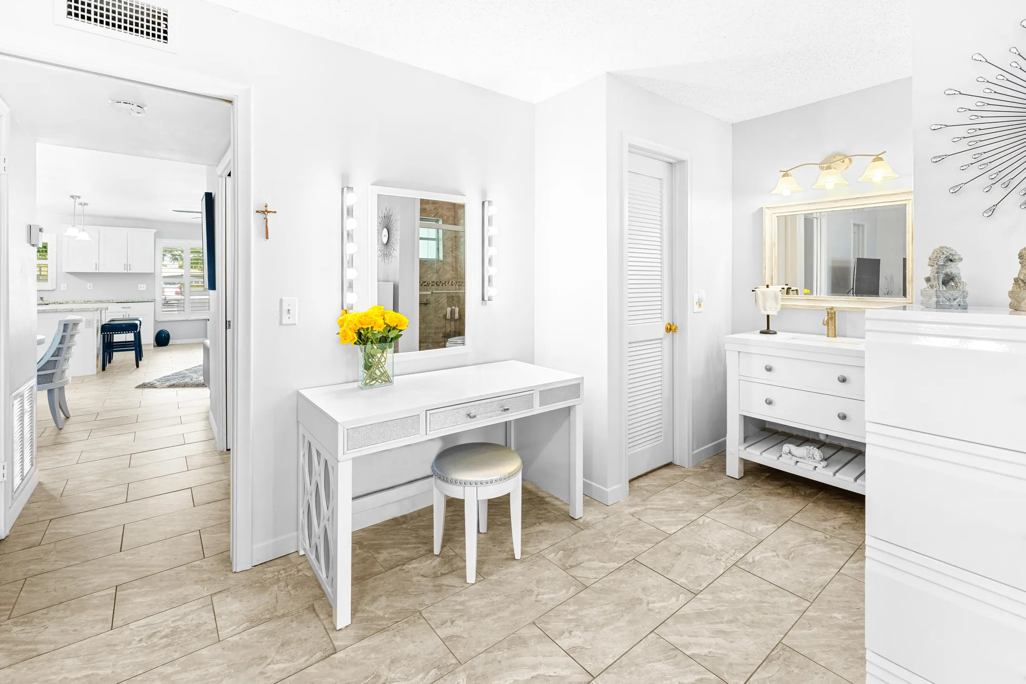 Property Slideshow image 13 of 28 | 1012 circle ter b, Delray Beach, FL, 33445