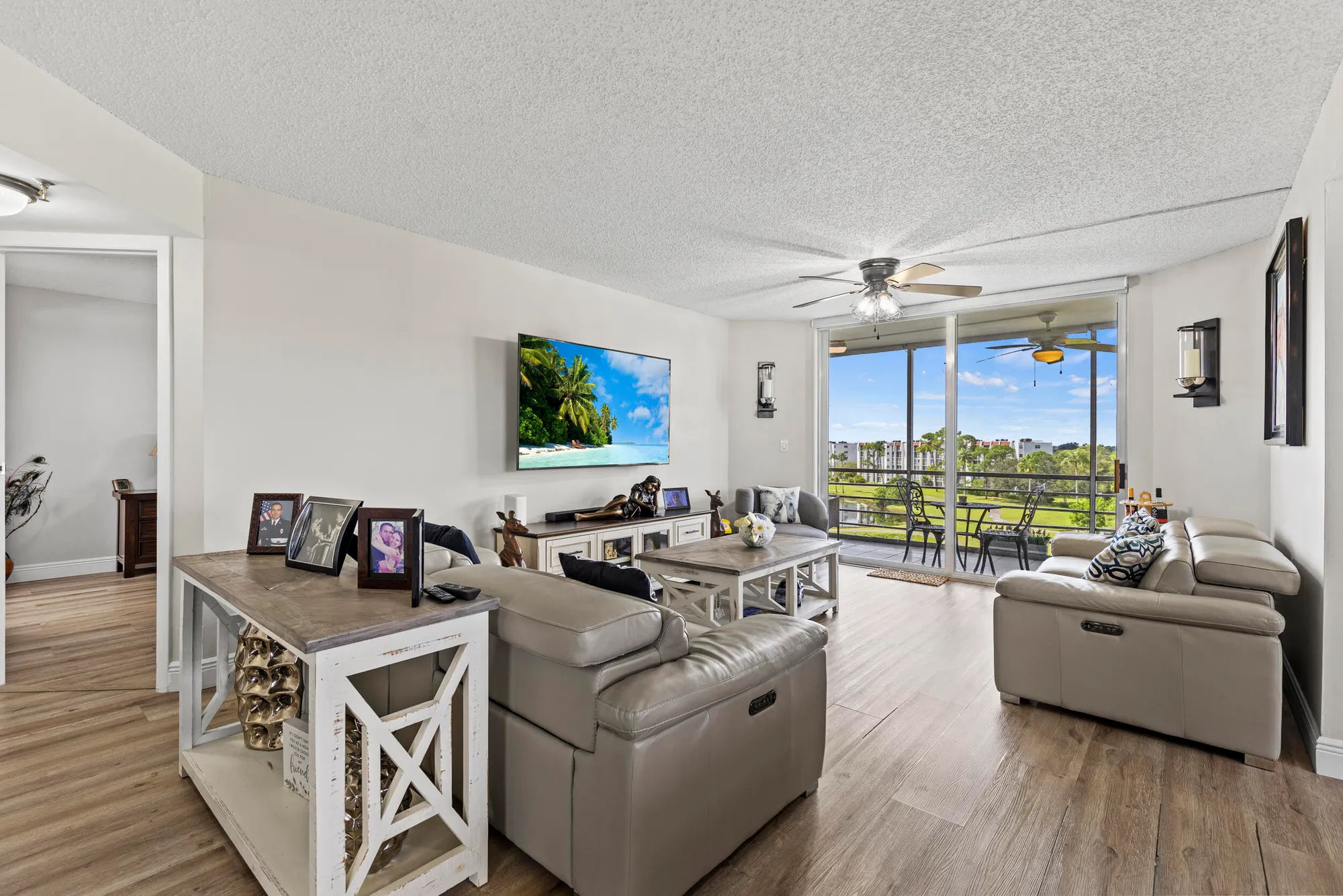 Property Slideshow image 1 of 41 | 3465 via poinciana apt 606, Lake Worth, FL, 33467