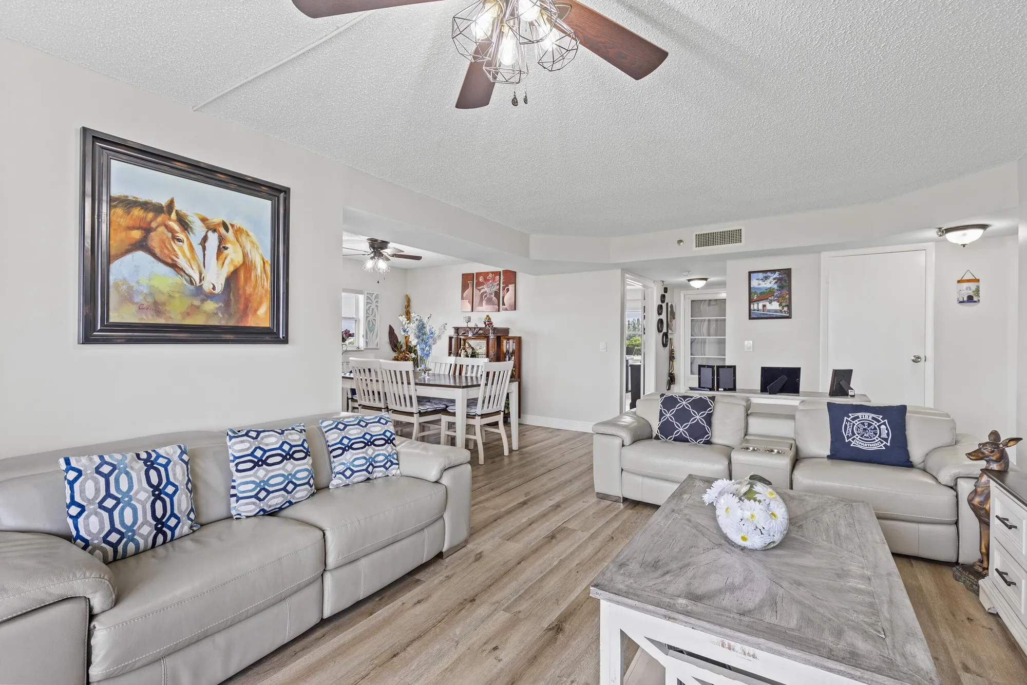Property Slideshow image 6 of 41 | 3465 via poinciana apt 606, Lake Worth, FL, 33467