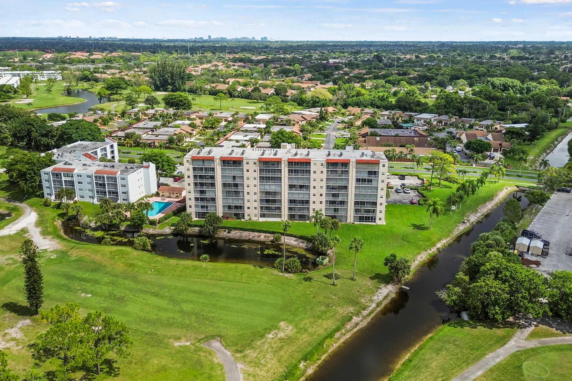 Property Slideshow image 38 of 41 | 3465 via poinciana apt 606, Lake Worth, FL, 33467