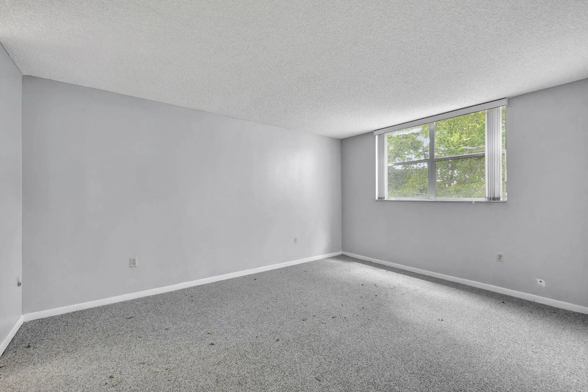 Property Slideshow image 9 of 15 | 9300 lime bay blvd 302, Tamarac, FL, 33321