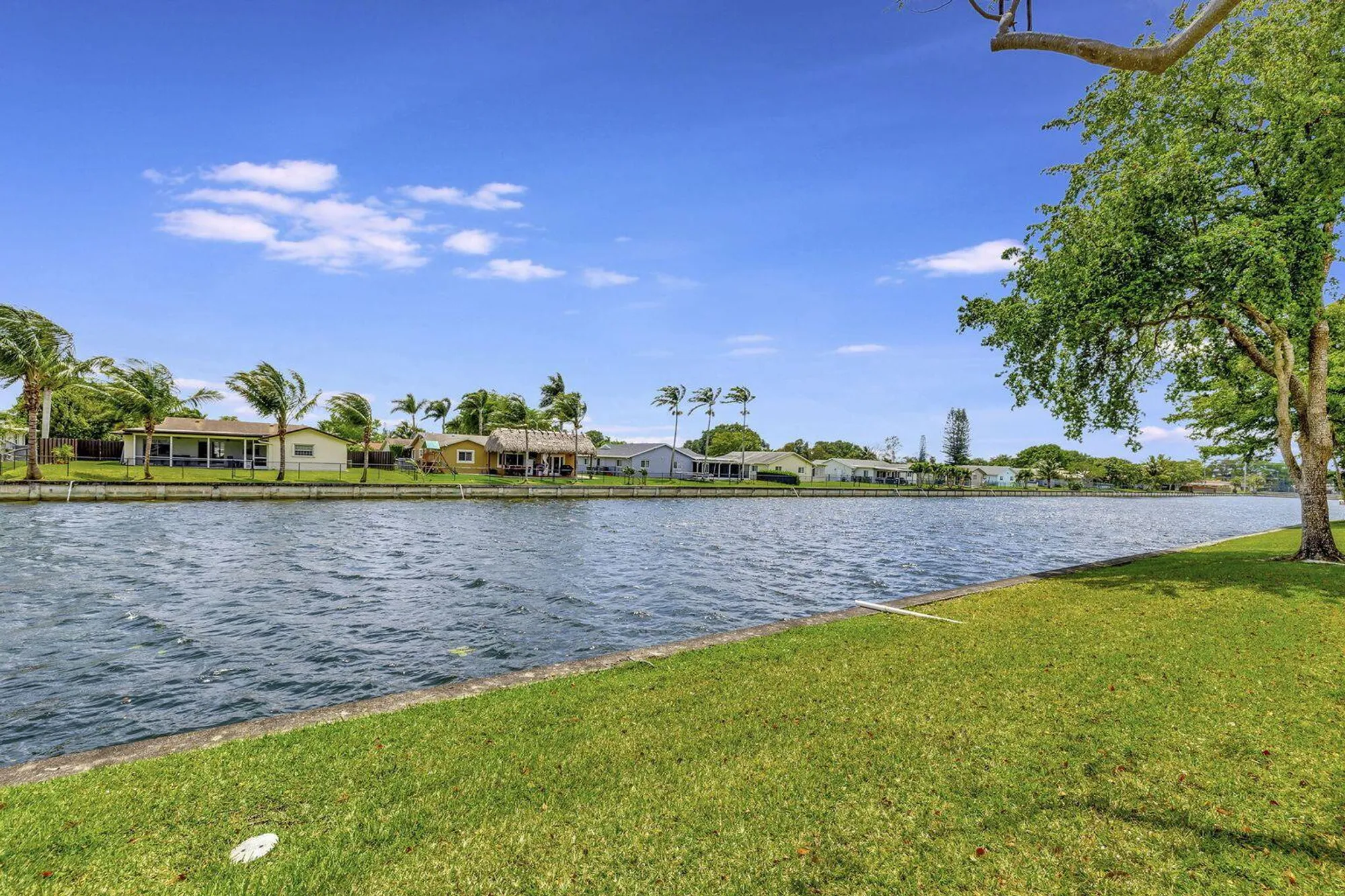 Property Slideshow image 14 of 15 | 9300 lime bay blvd 302, Tamarac, FL, 33321