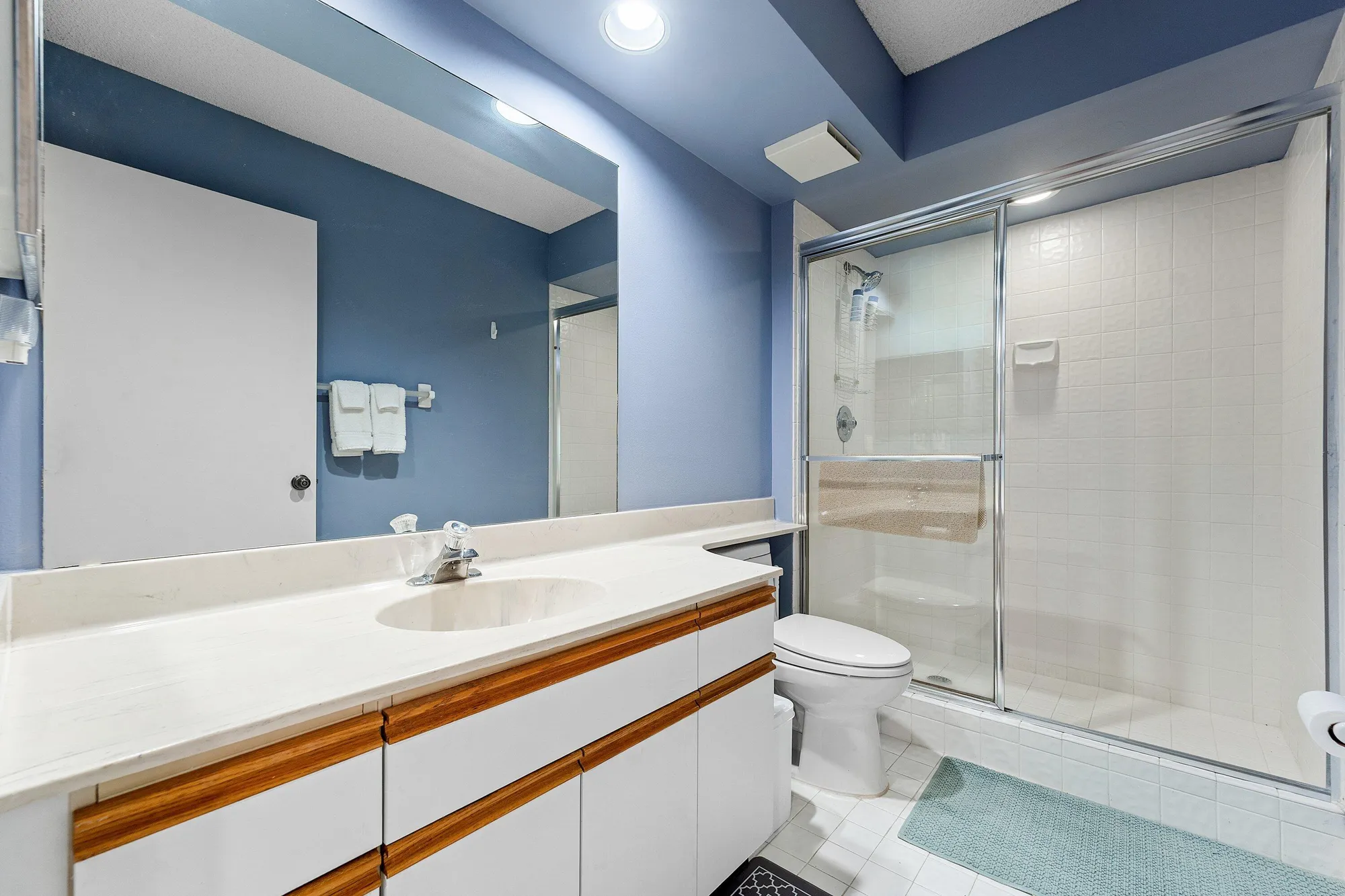Property Slideshow image 14 of 24 | 7465 glendevon ln apt 1207, Delray Beach, FL, 33446