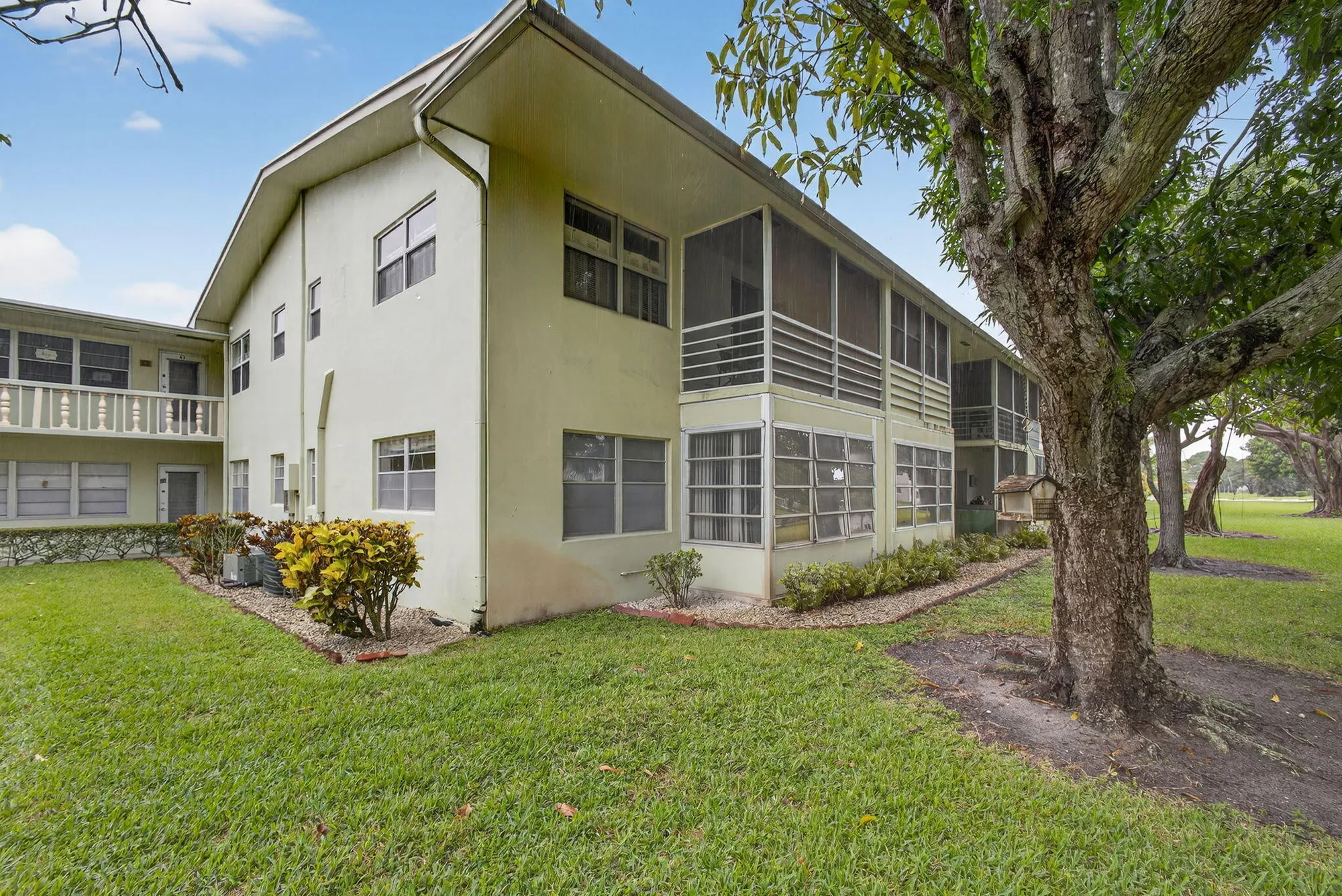 Property Slideshow image 15 of 30 | 52 norwich c, West Palm Beach, FL, 33417