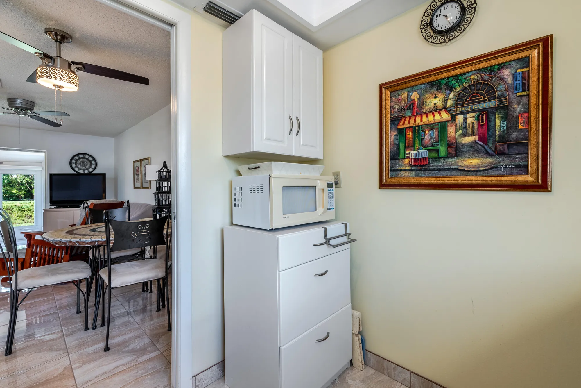 Property Slideshow image 12 of 28 | 2555 dudley dr e, West Palm Beach, FL, 33415