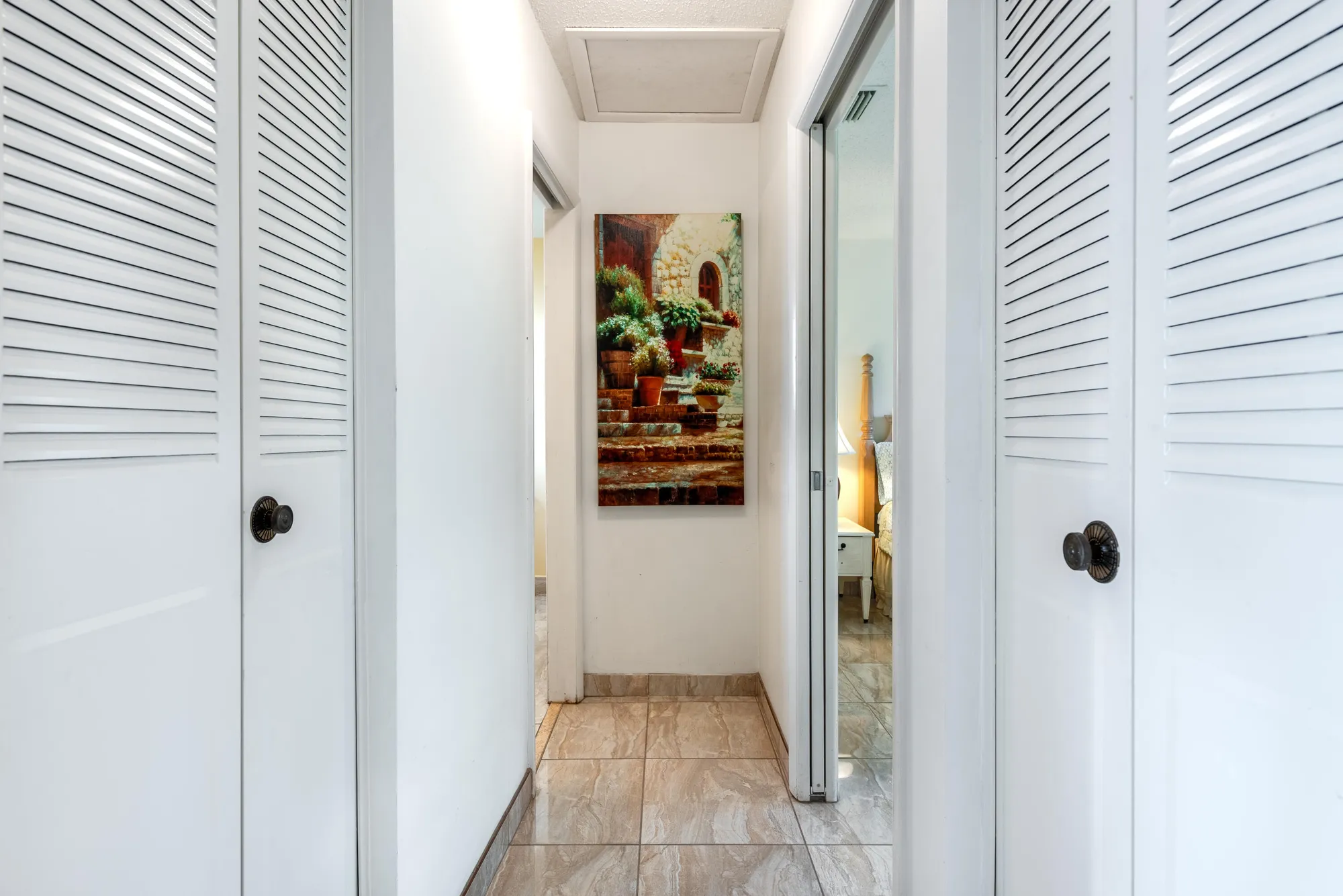 Property Slideshow image 13 of 28 | 2555 dudley dr e, West Palm Beach, FL, 33415