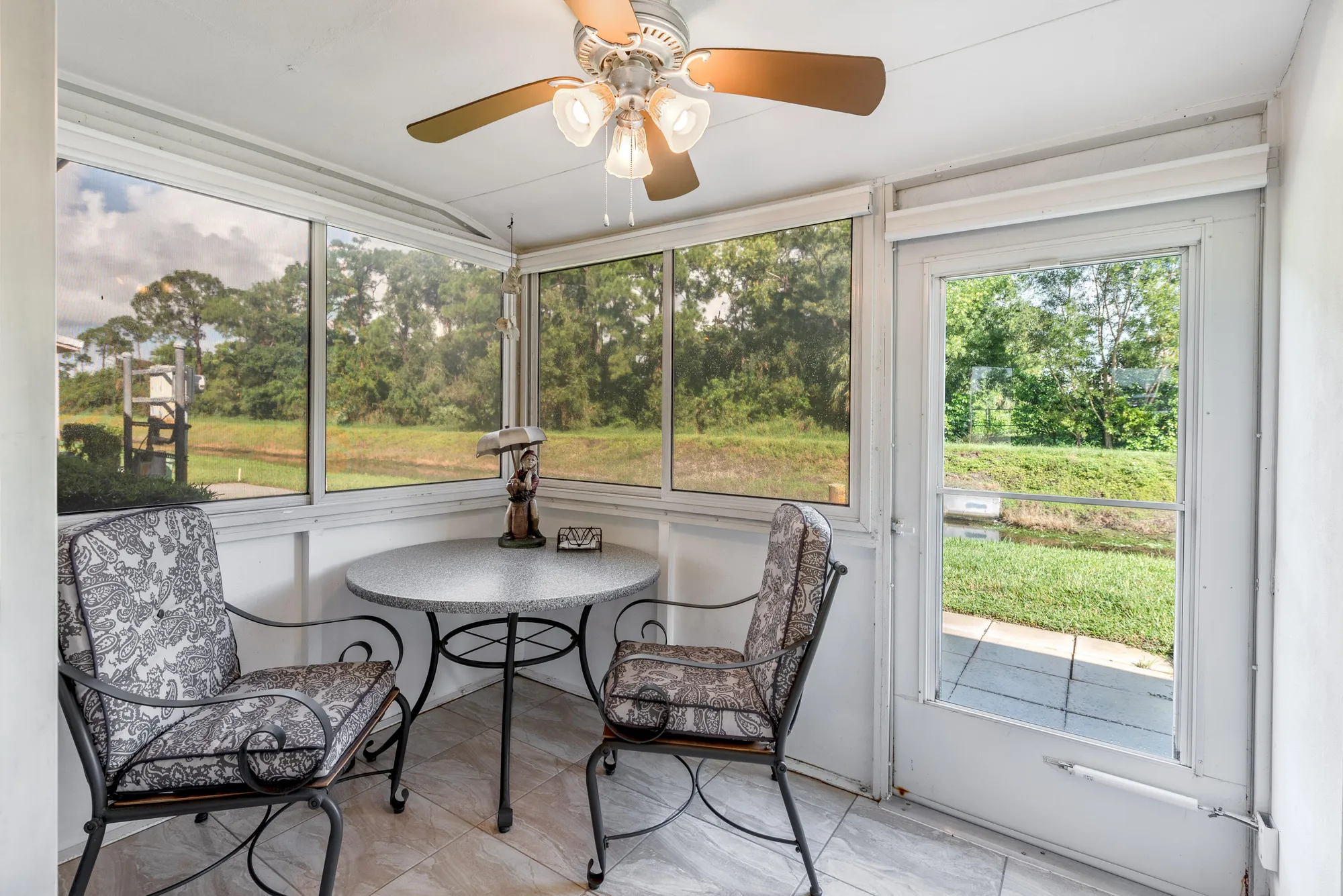 Property Slideshow image 20 of 28 | 2555 dudley dr e, West Palm Beach, FL, 33415